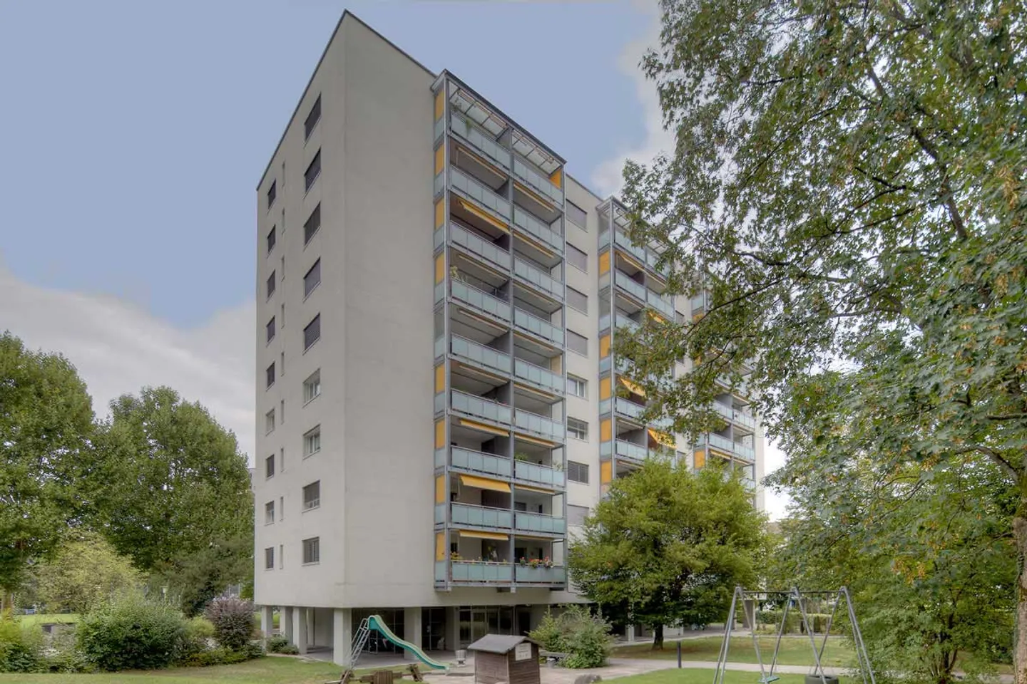 Rent without rental deposit! - Photo 1 of 6