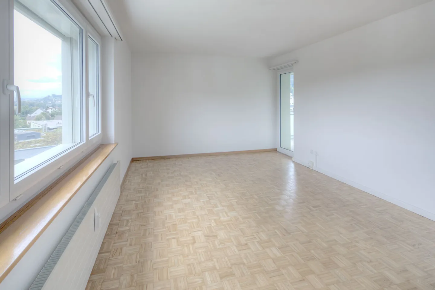 Rent without rental deposit! - Photo 2 of 6