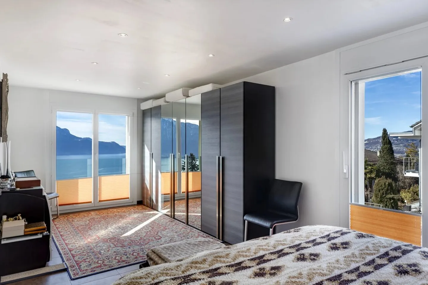 Property with panoramic view of Lake Geneva - Photo 10 of 13