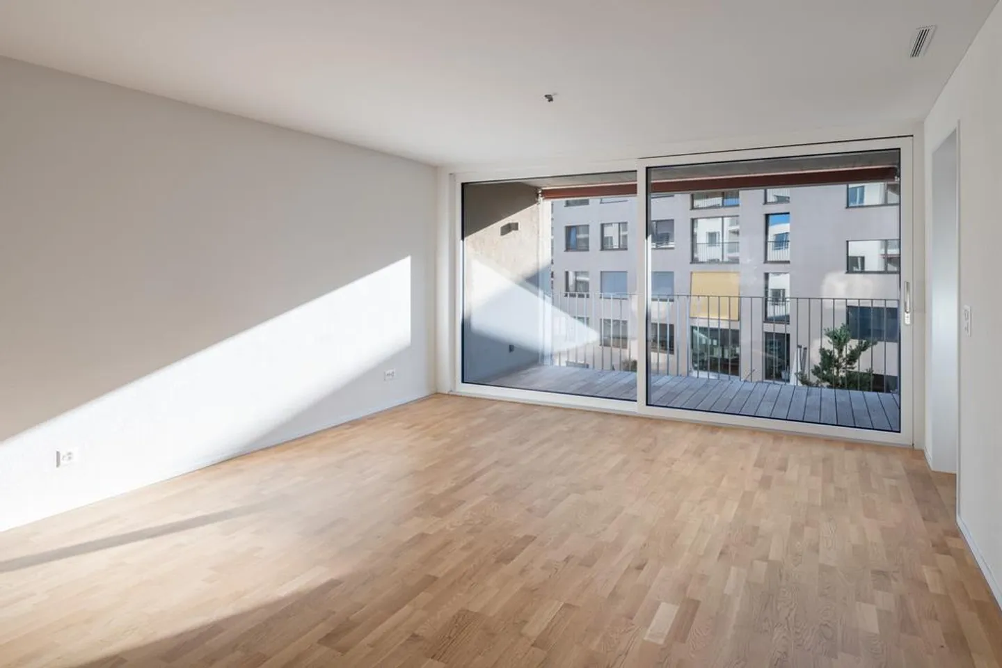 3.5 Room Apartment in Idyllic Location - Photo 6 of 7