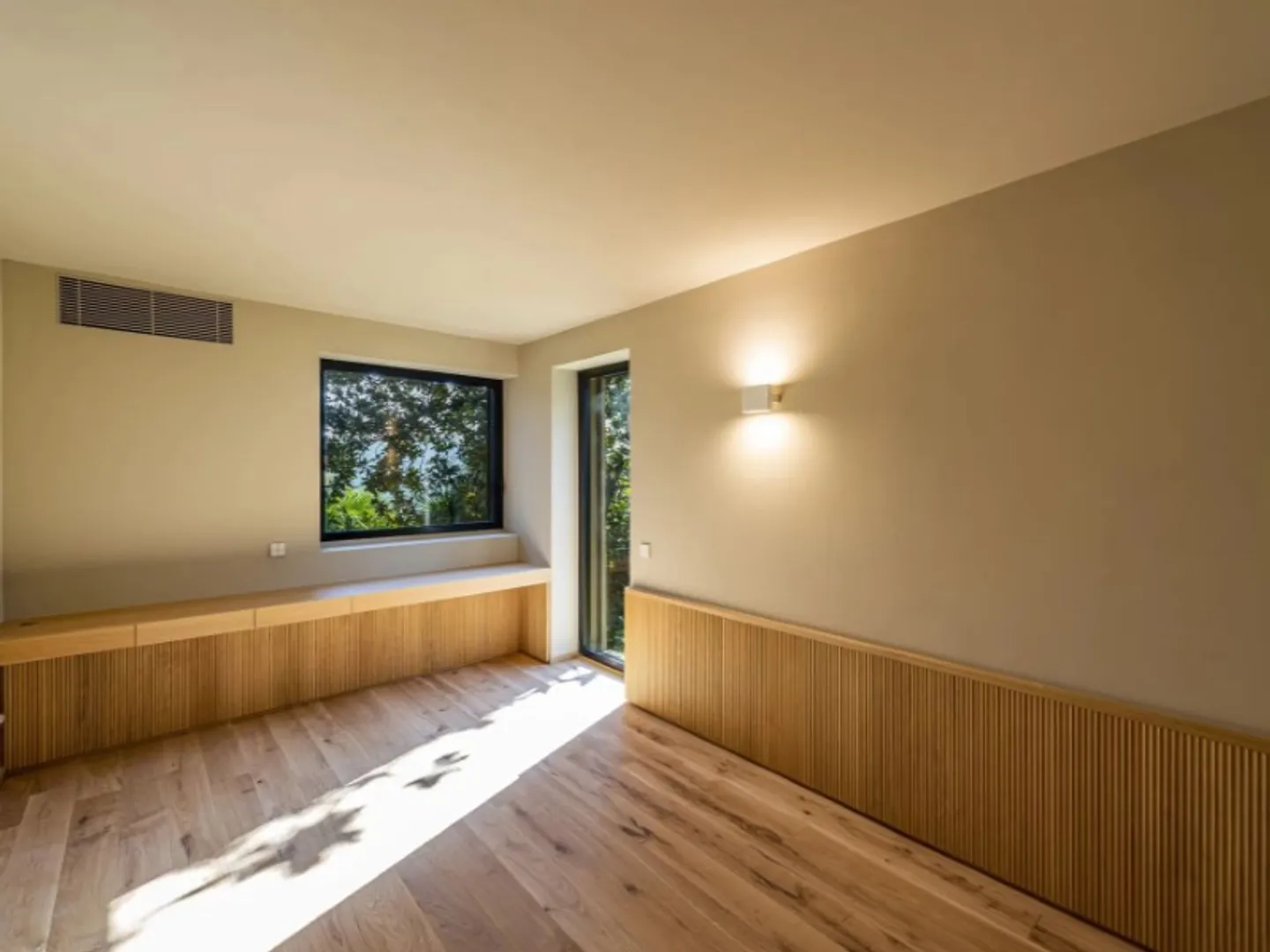 Luxury Villa with Lake View - Photo 14 of 22