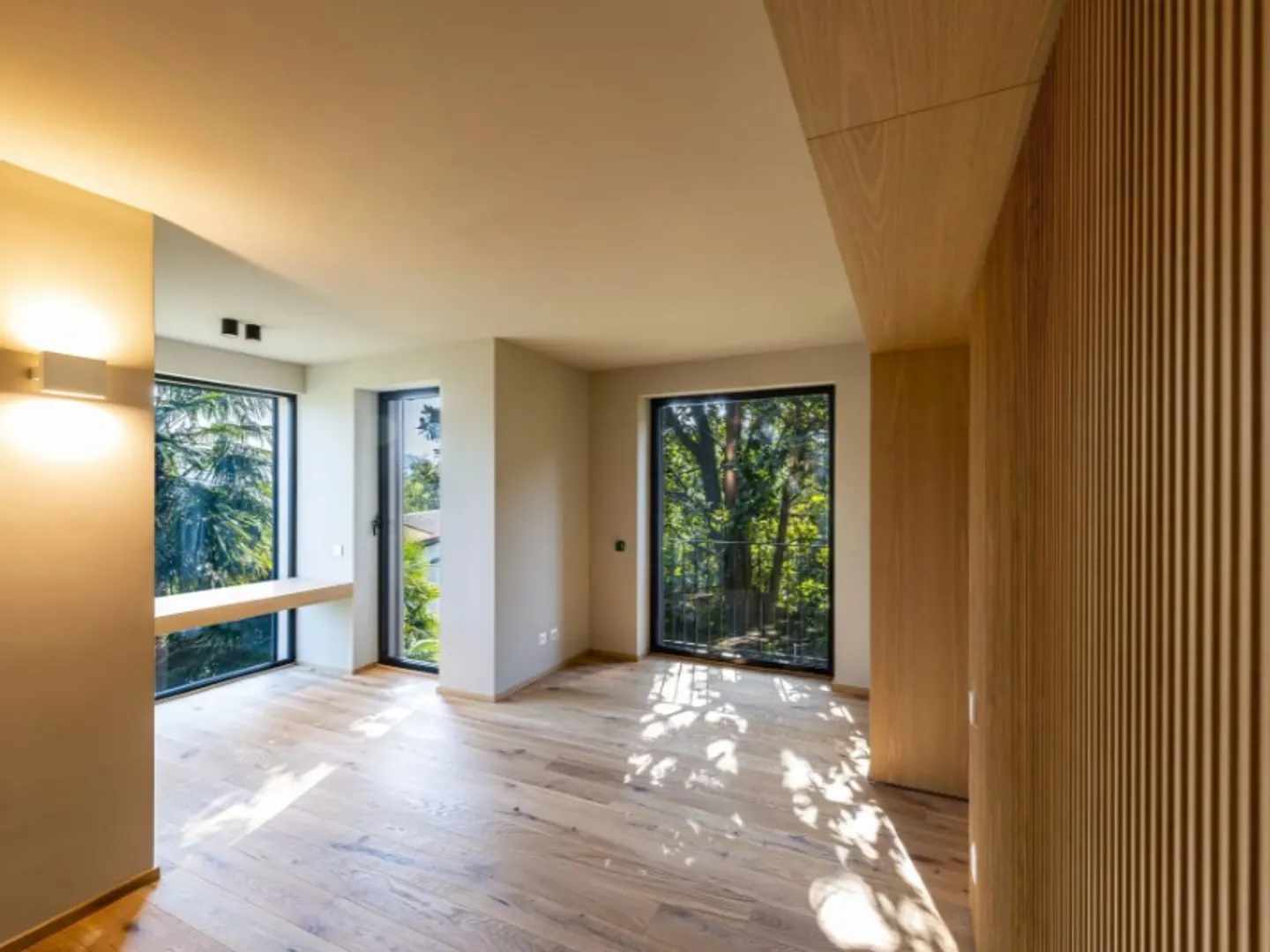 Luxury Villa with Lake View - Photo 15 of 22