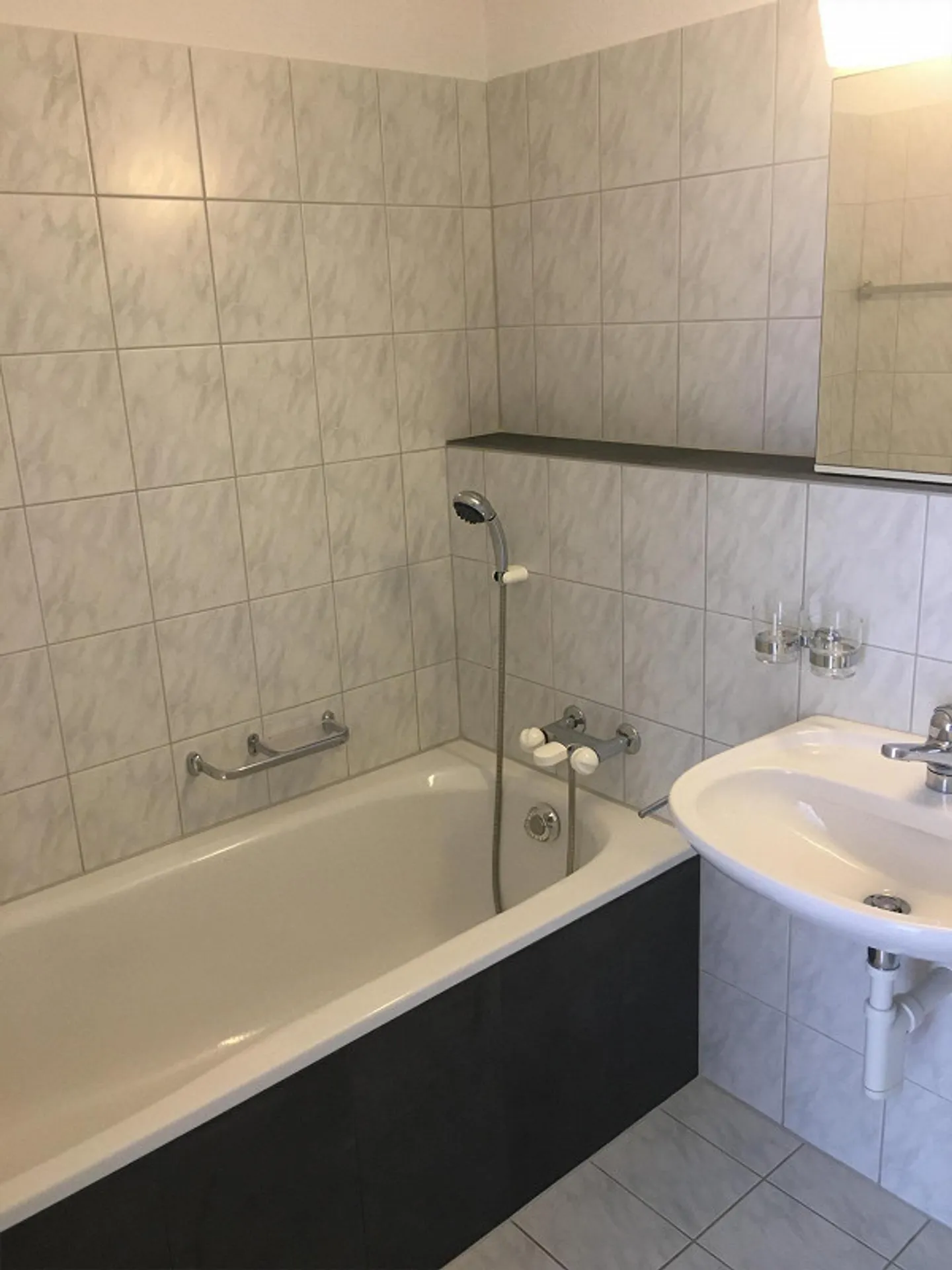 Belle appartement de 4½ pièces avec une vue magnifique - Photo 8 sur 9