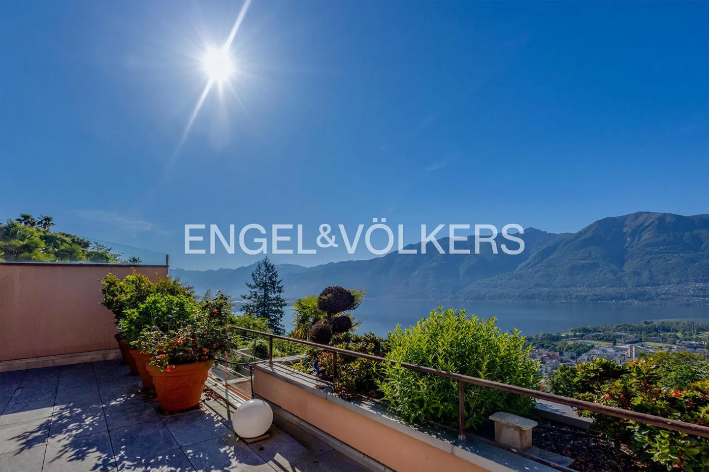 Attika mit Terrasse in der Nähe der Natur mit Seeblick (62) - Foto 1 von 14