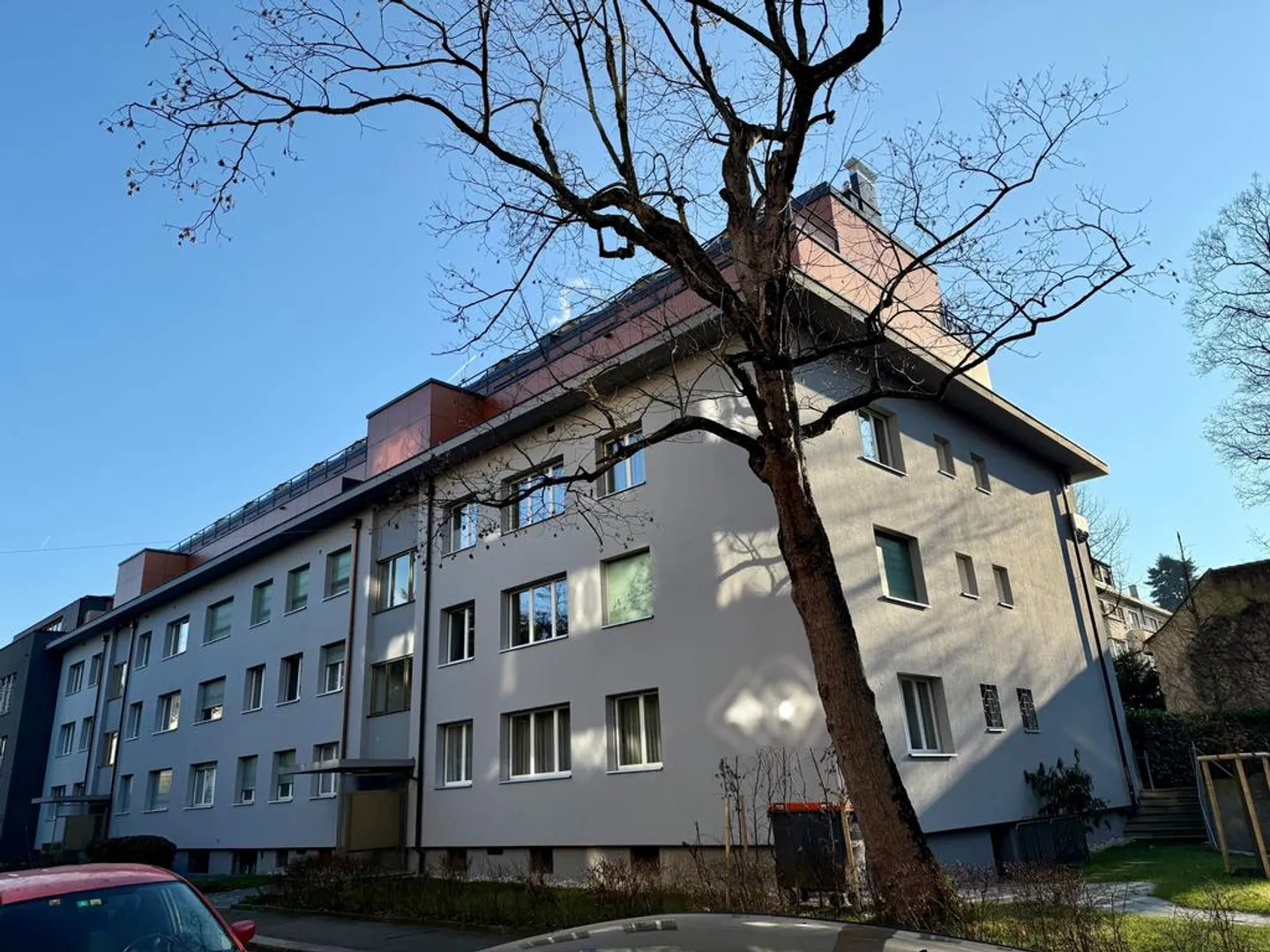 Appartamento di 3,5 stanze con area giardino in affitto - Foto 1 di 10