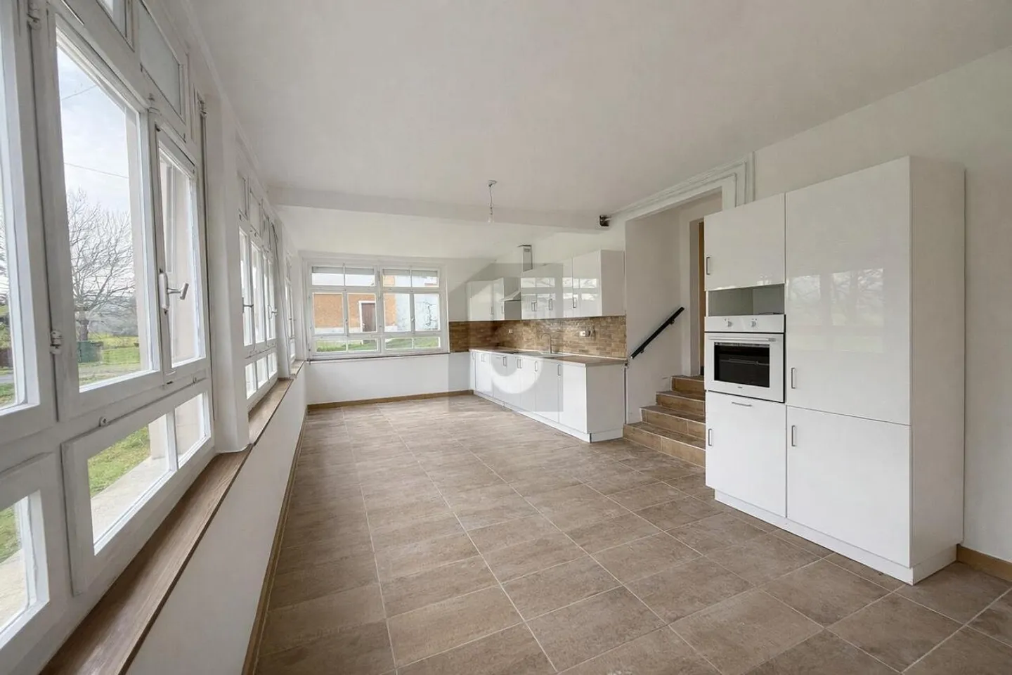 SPACIOUS AND BRIGHT - Photo 2 of 6