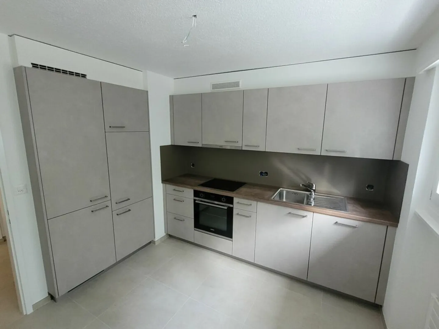 Appartamento recentemente ristrutturato con balcone di 3 locali! - Foto 1 di 11
