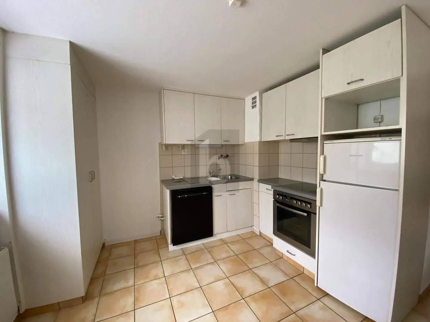 CASA CON DUE APPARTAMENTI! - Foto 3 di 6