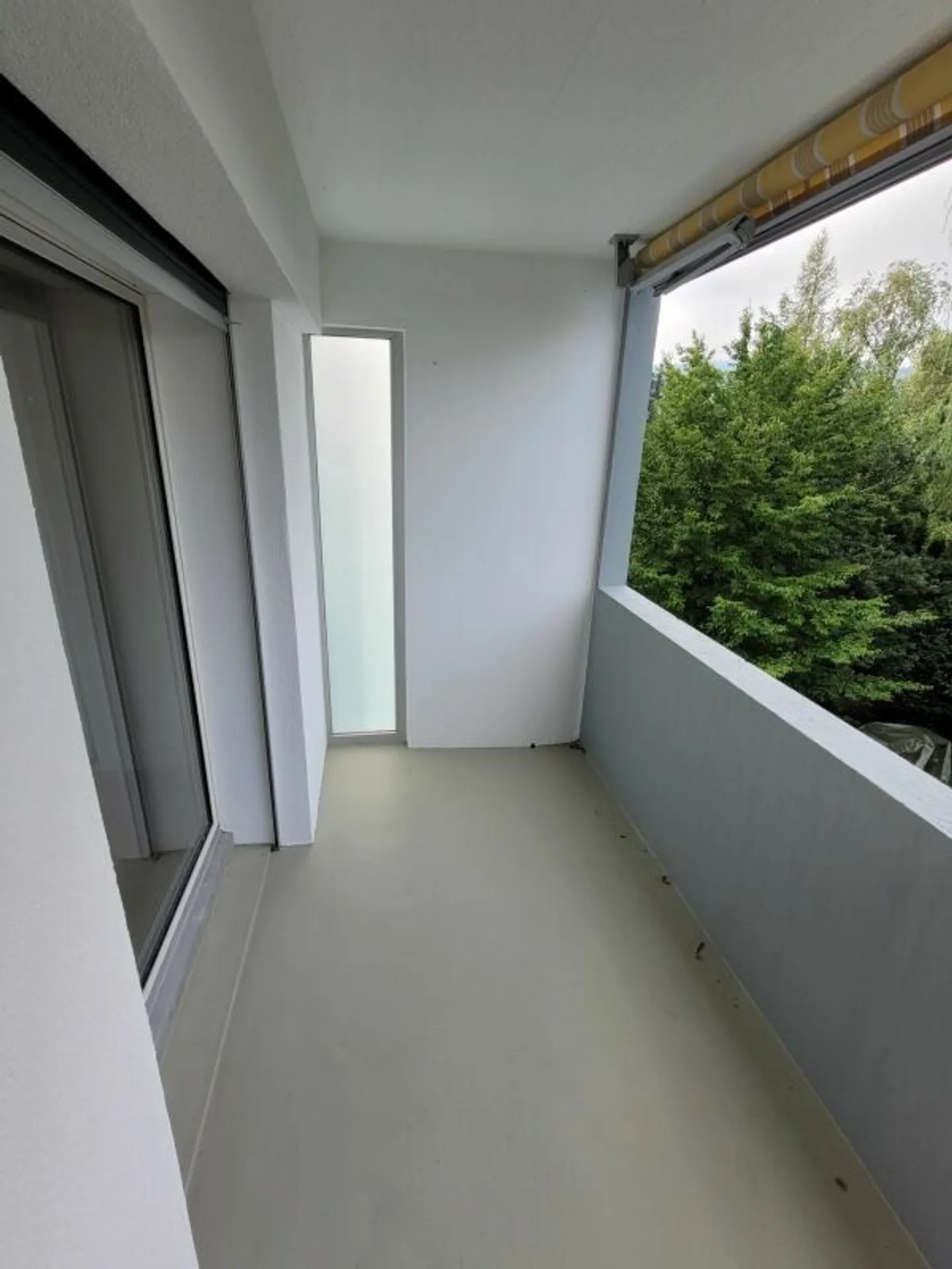 Appartamento recentemente ristrutturato con balcone di 3 locali! - Foto 9 di 11