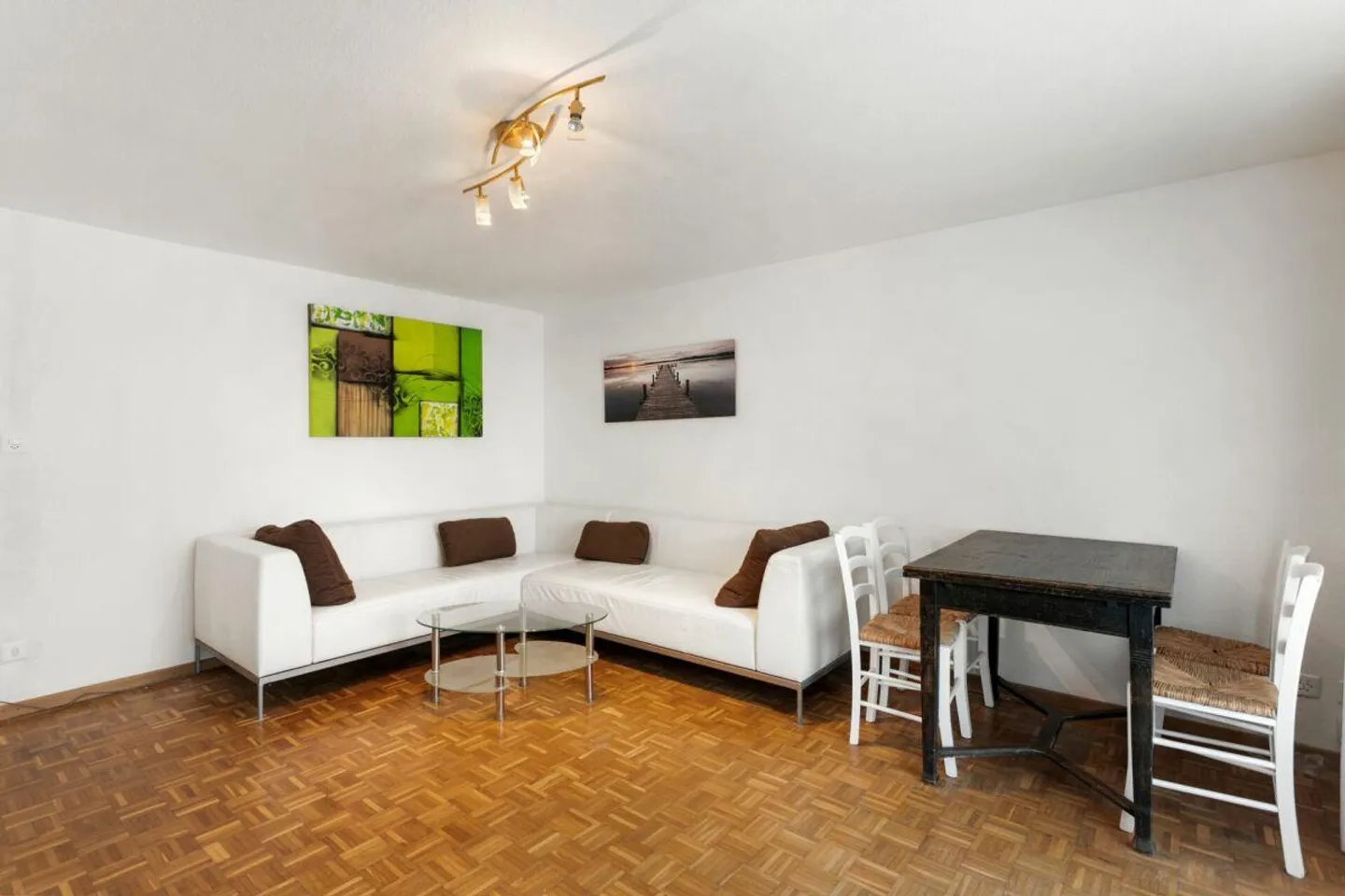 4-room apartment with balcony & outdoor parking space in Salmsach - Photo 6 of 19