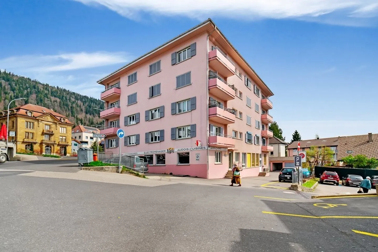 3-Zimmer-Wohnung mit Balkon in der Nähe von Annehmlichkeiten - Foto 1 von 6