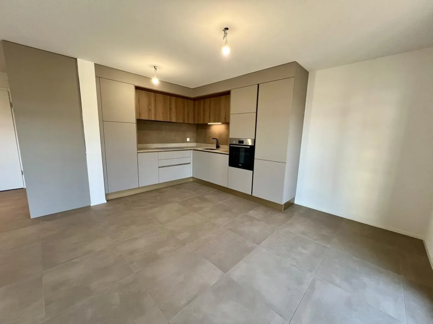 Bellissimo nuovo appartamento di 2,5 stanze - Foto 3 di 12