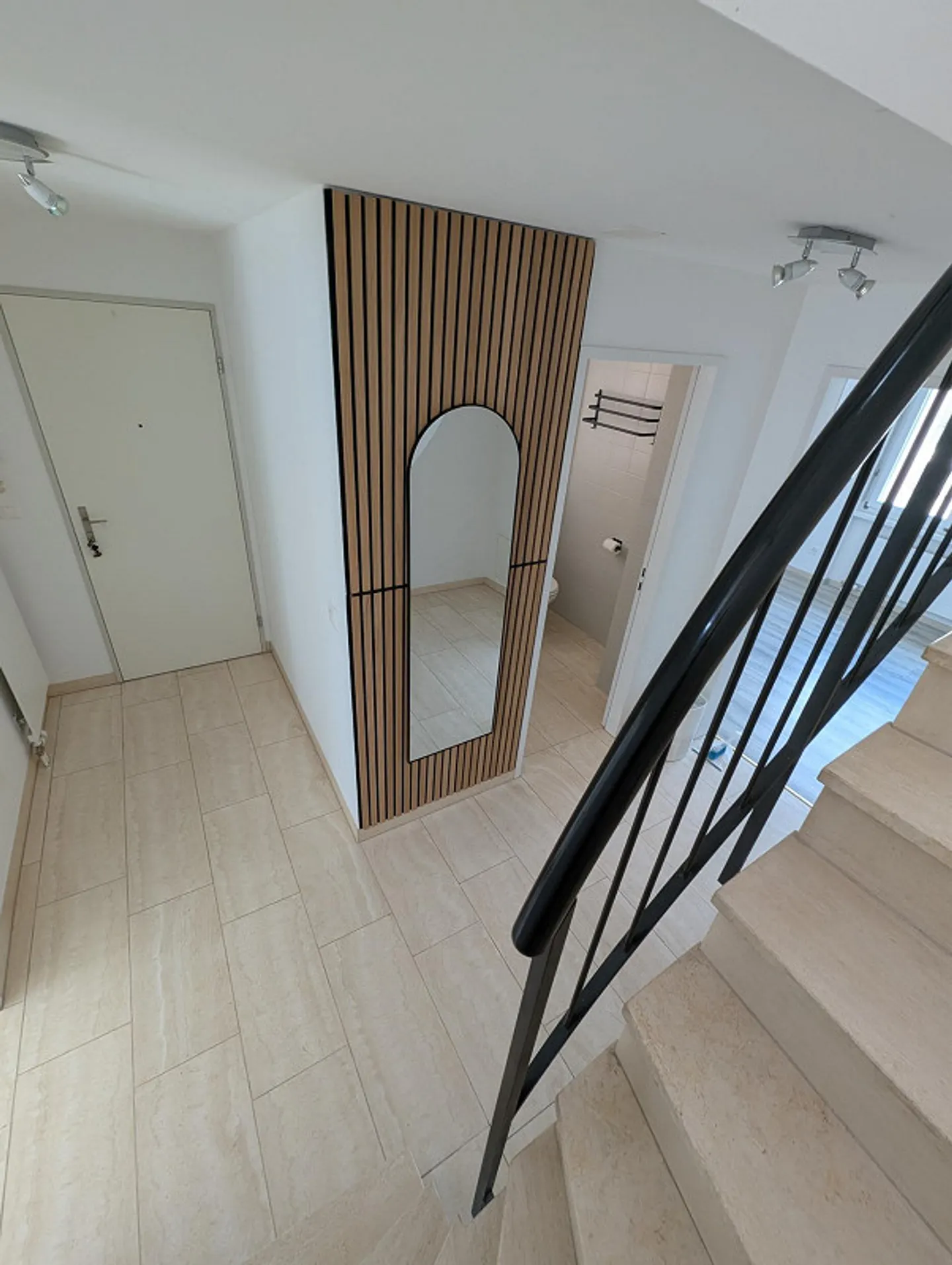 Maisonette ristrutturata di 3,5 locali (86 m²) con locale hobby (15 m²) - Foto 7 di 16
