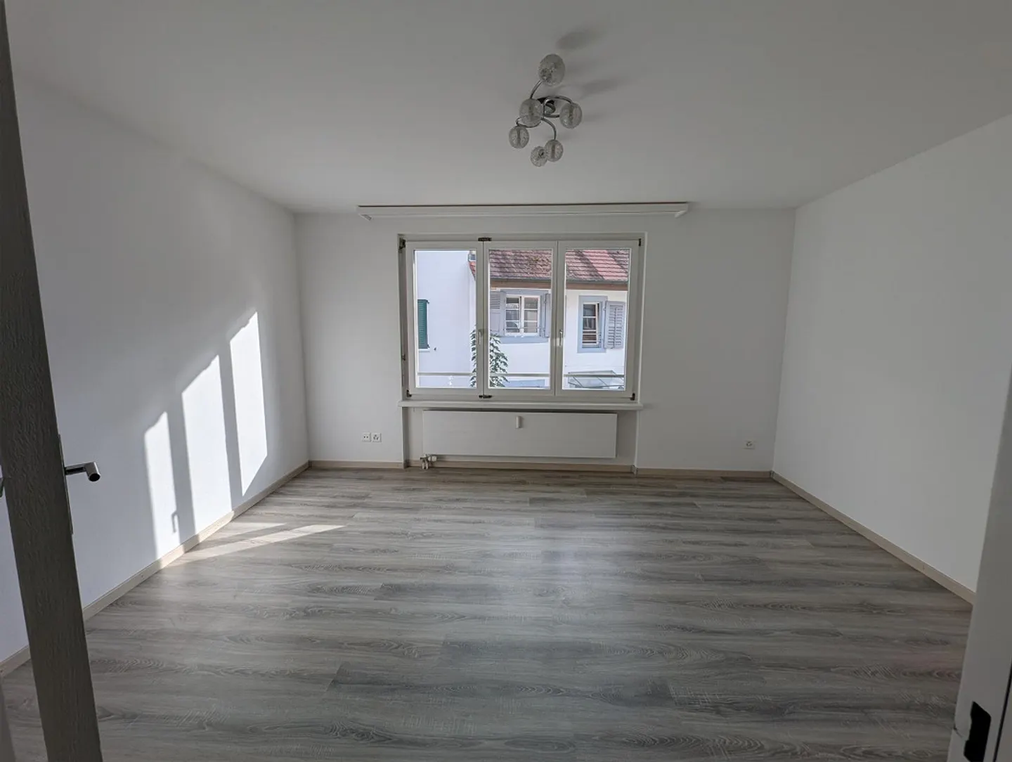 Maisonette ristrutturata di 3,5 locali (86 m²) con locale hobby (15 m²) - Foto 11 di 16