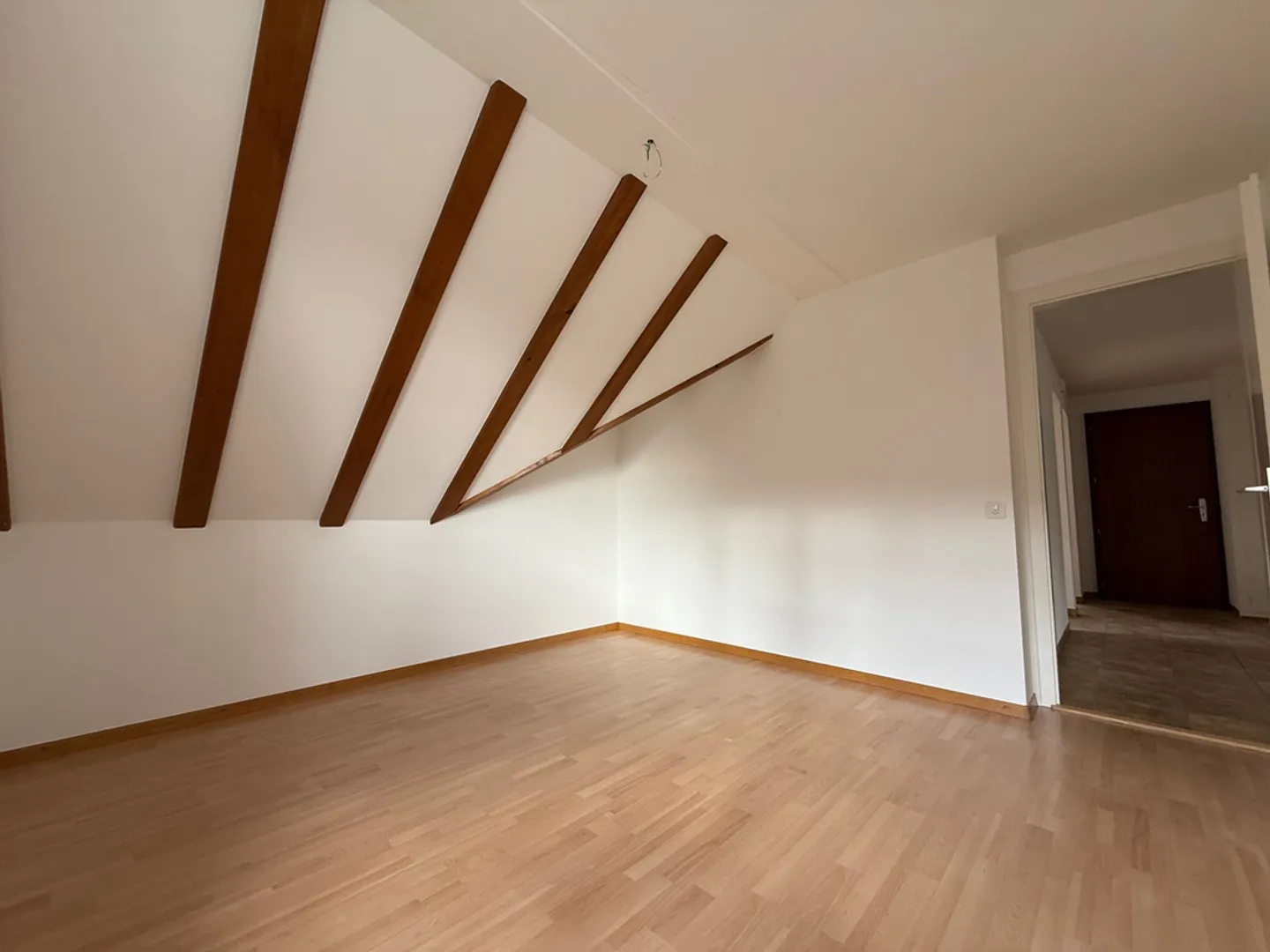 4.5 Room Apartment - Photo 5 of 9