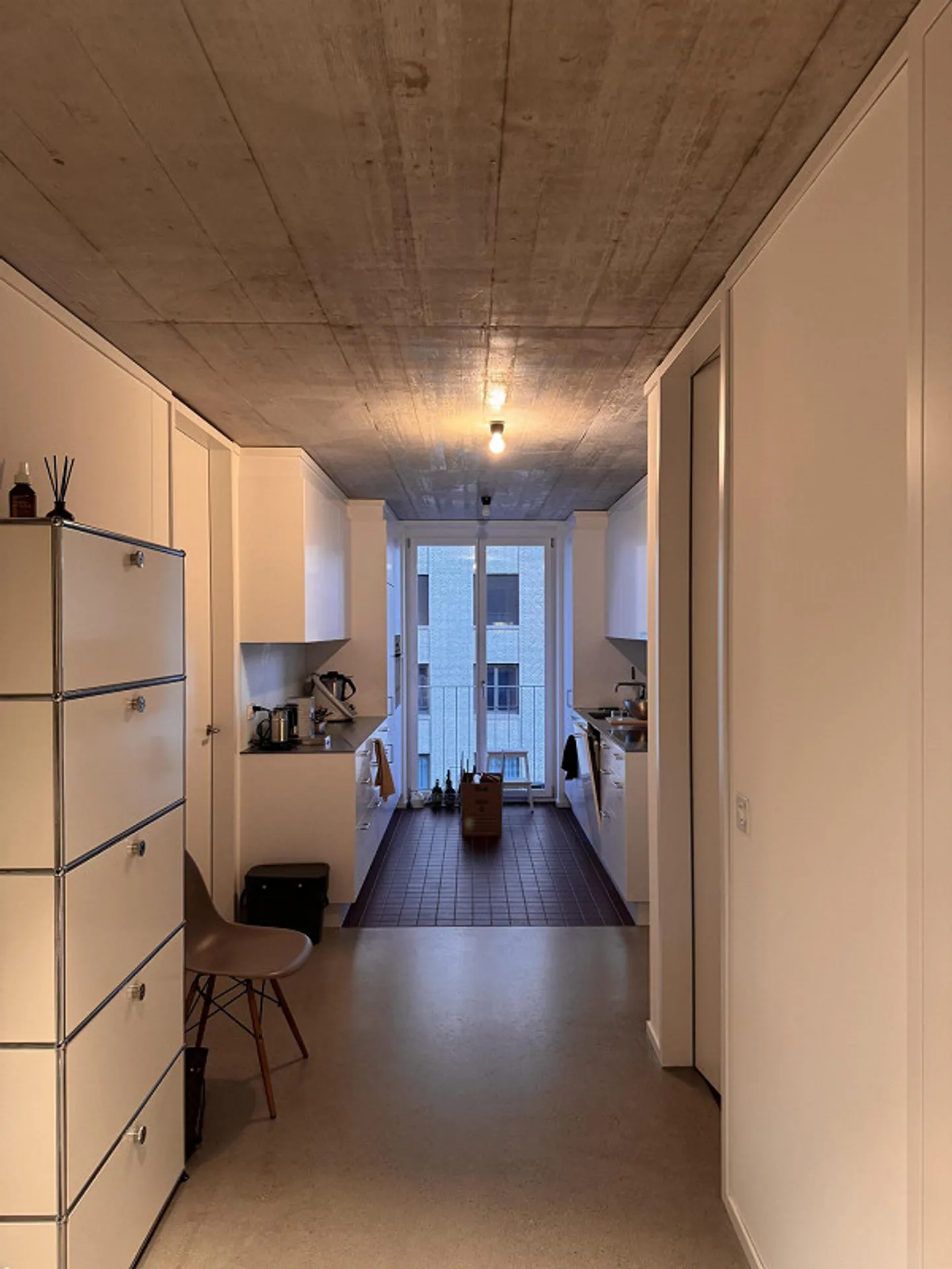 Appartement moderne et lumineux de 4,5 pièces (2020) avec style et confort - Photo 8 sur 8