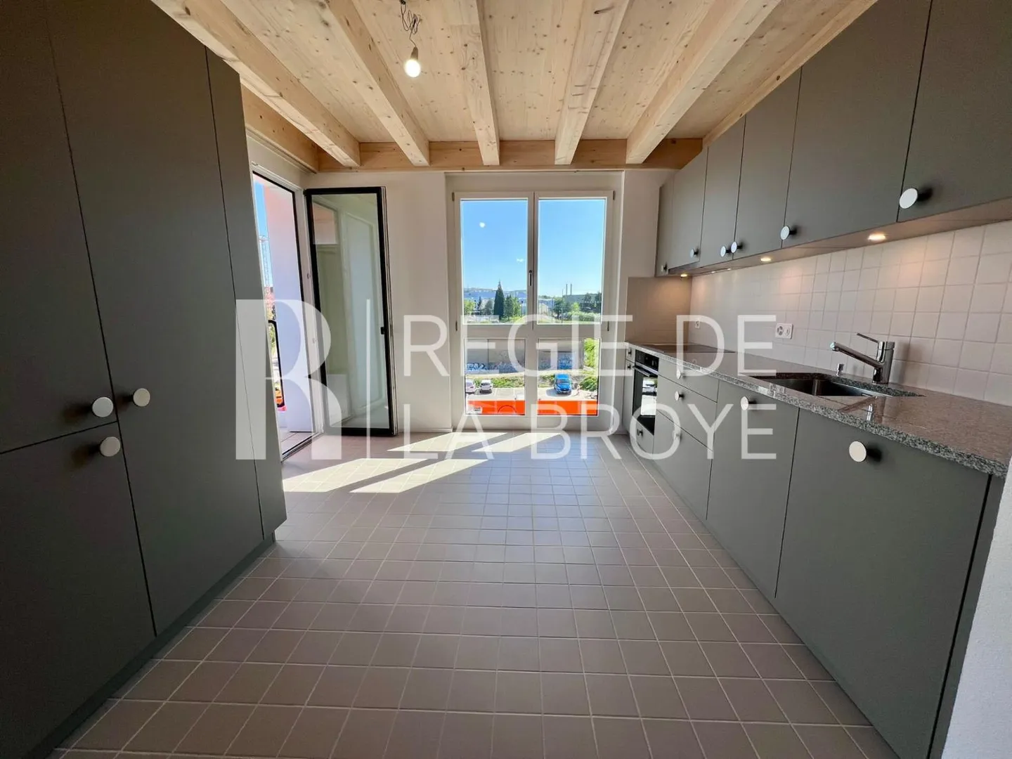 Nouvel appartement de 4,5 pièces à Estavayer-le-Lac - Photo 9 sur 13