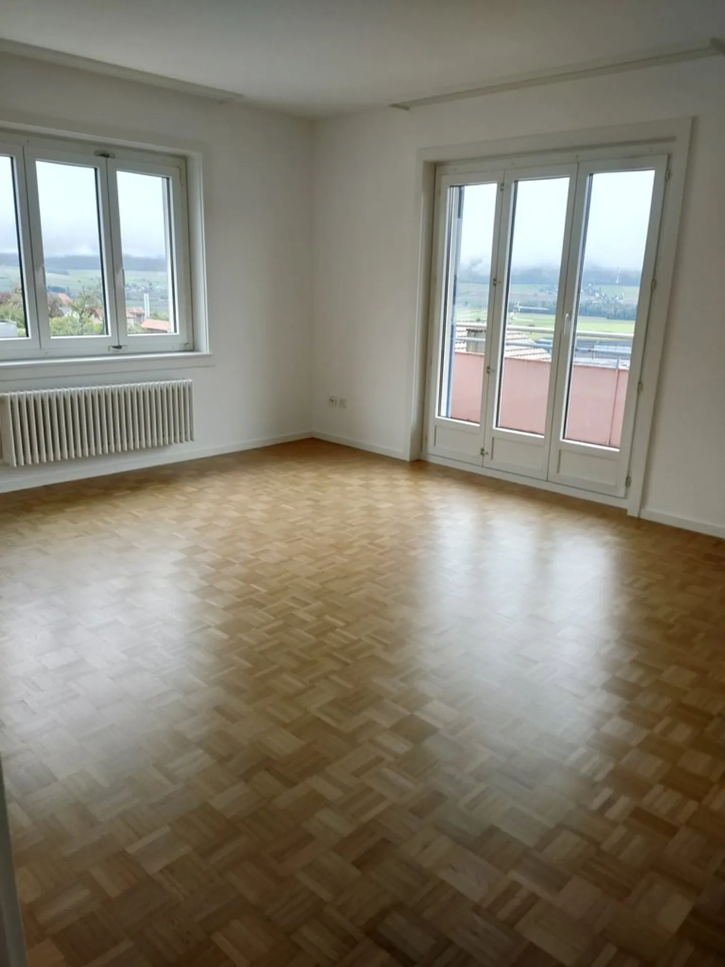3-Zimmer-Wohnung mit Balkon in der Nähe von Annehmlichkeiten - Foto 5 von 6