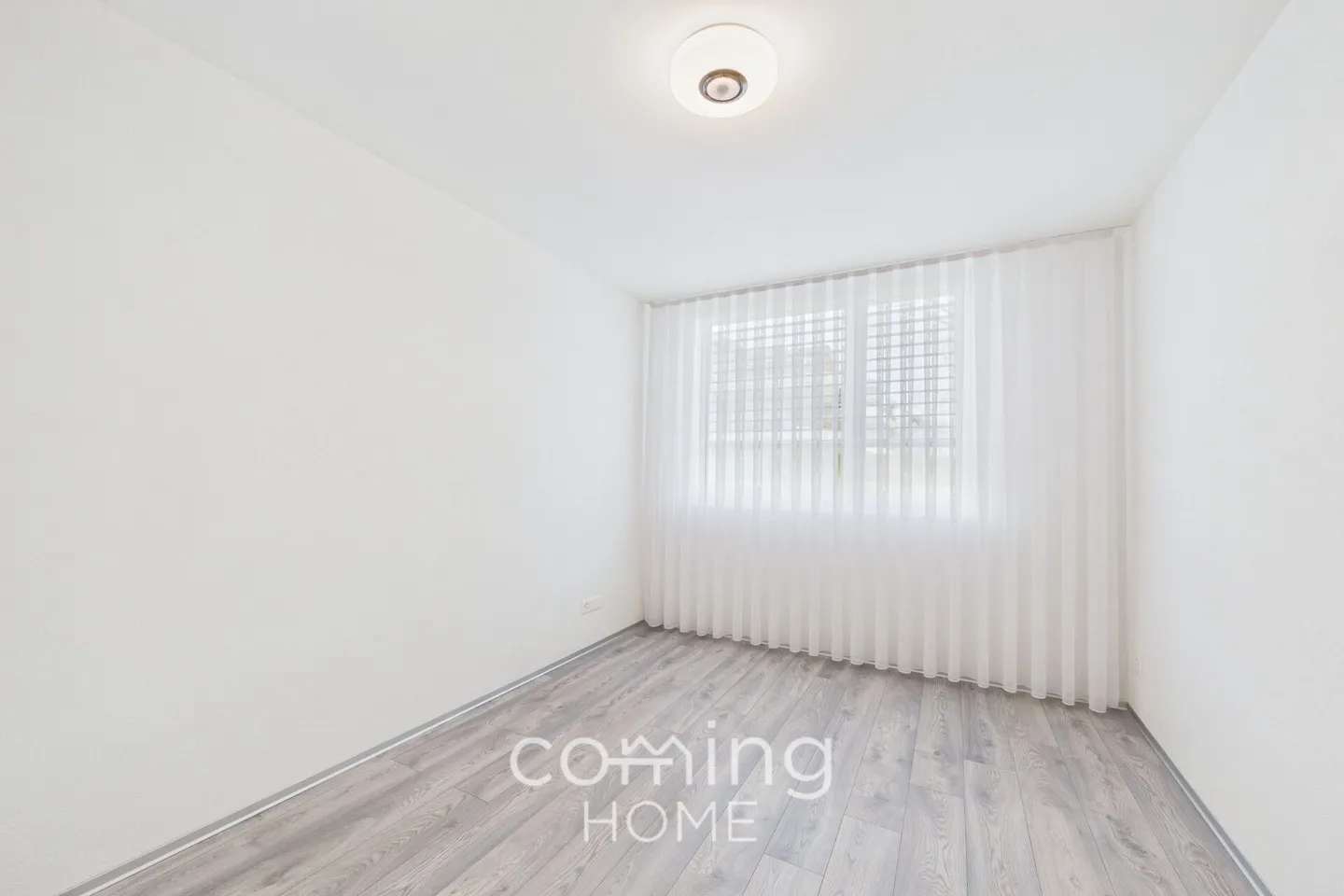 Moderno appartamento giardino di 4,5 stanze a Visp con vista sulle montagne - Foto 9 di 15