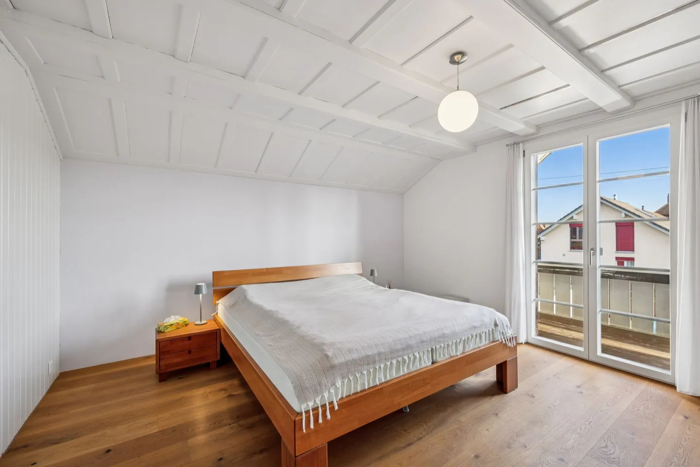 Zwei Welten unter einem Dach - grosszügiges Zuhause im Grünen - Photo 8 of 16