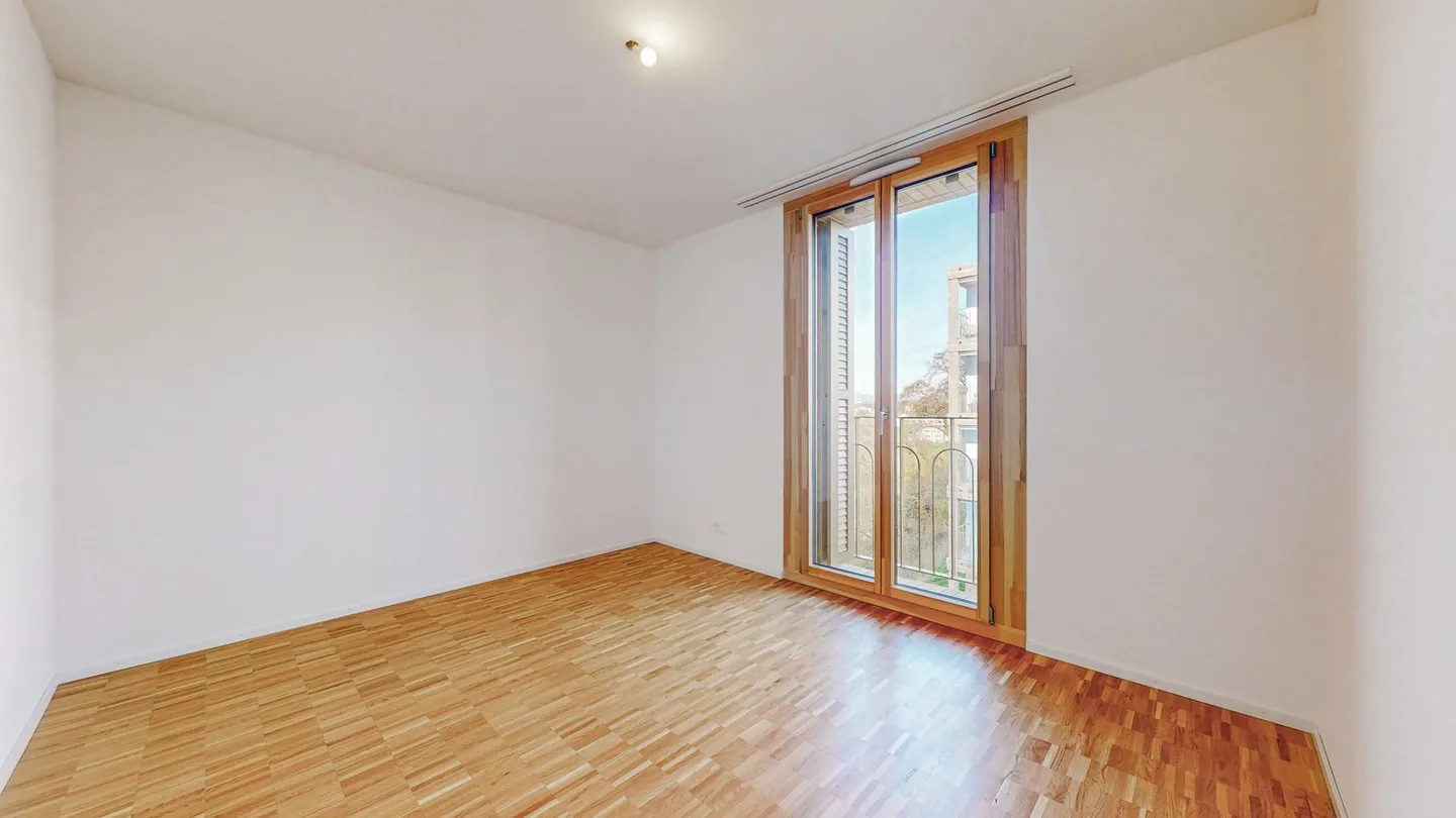 Superb 4.5 room bright apartment with lake view - Photo 8 of 13