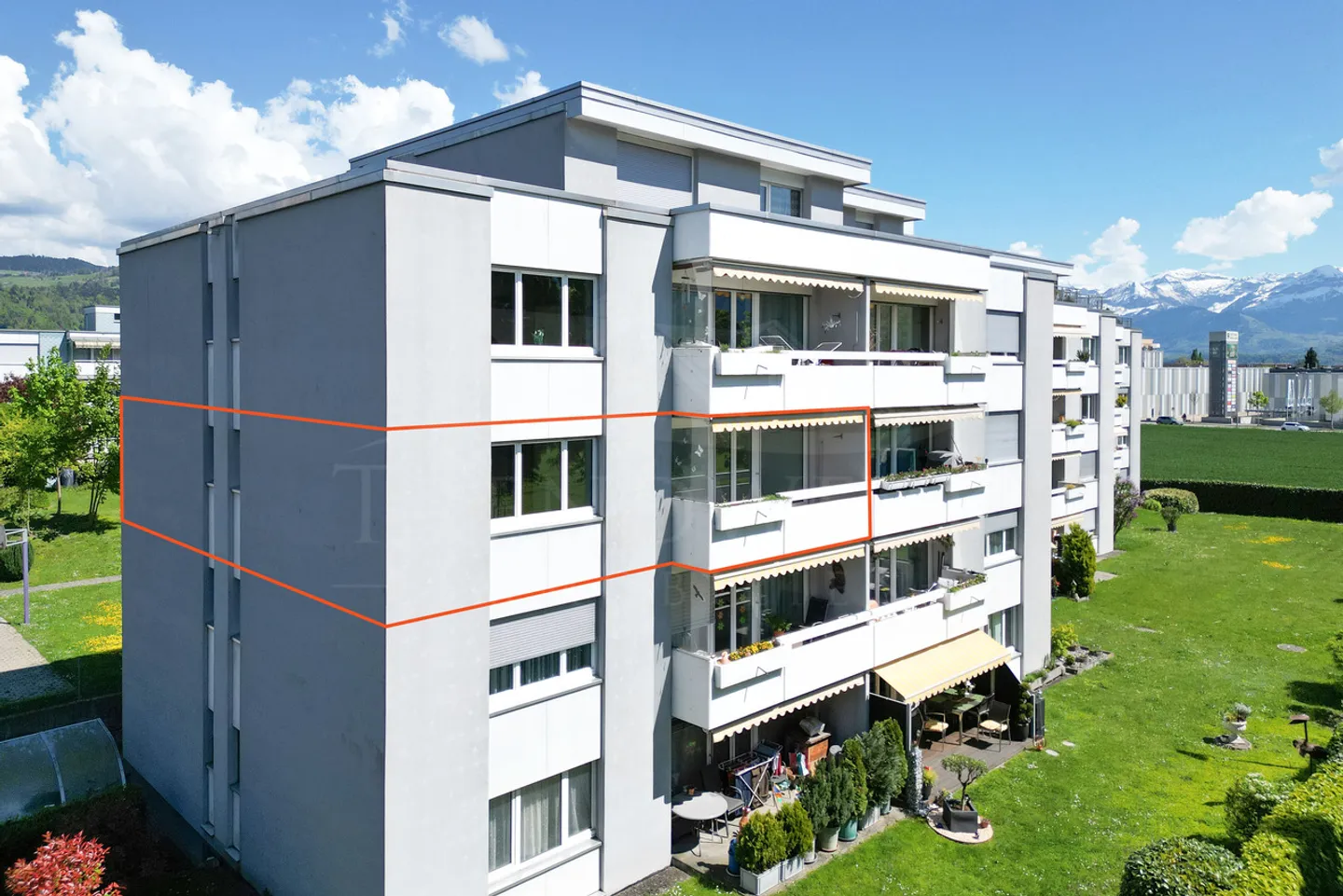 Condominio spazioso con vista sulle montagne nel quartiere Hohmad a Thun - Foto 1 di 7