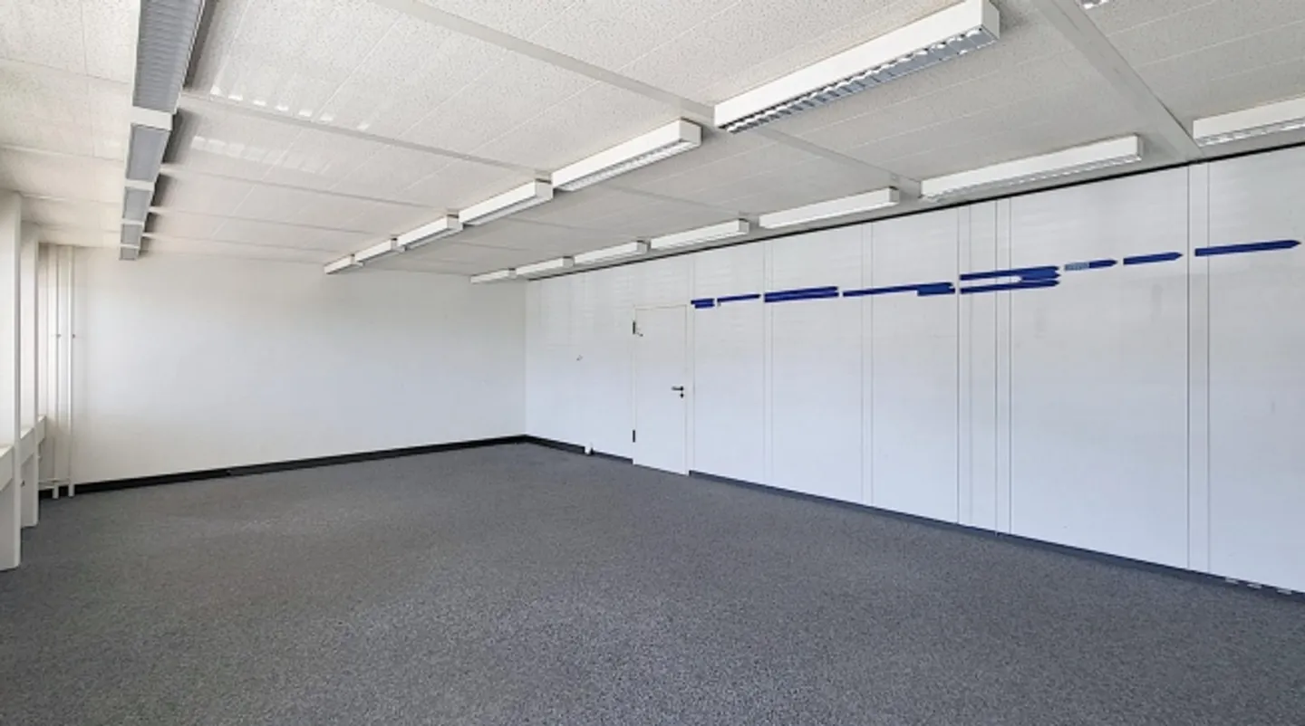 "Own Floor with Best Value for Money!" - Photo 2 of 13