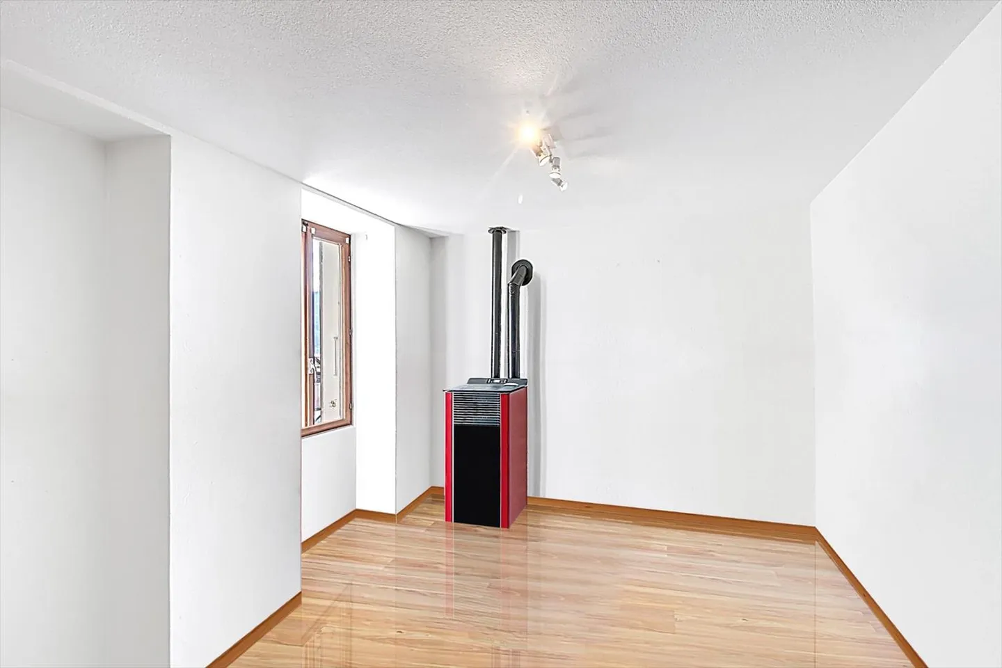 «5.5-Zimmer-Haus im Herzen des Dorfes» - Foto 6 von 10