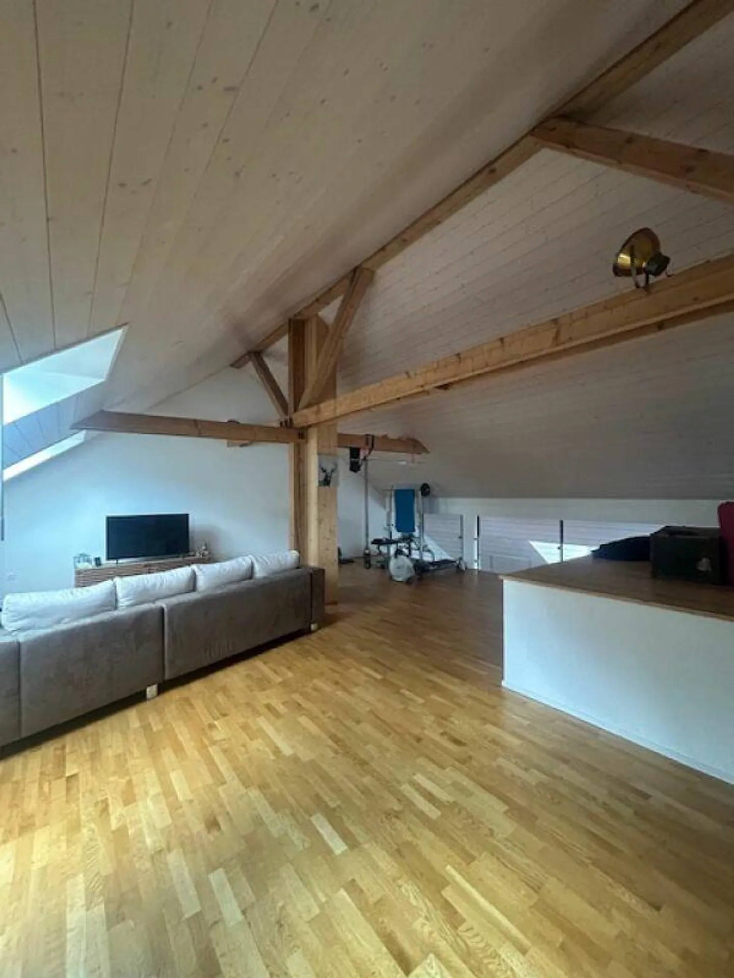 Appartement sous les combles spacieux sur Burgweg à Aarberg - Photo 4 sur 6