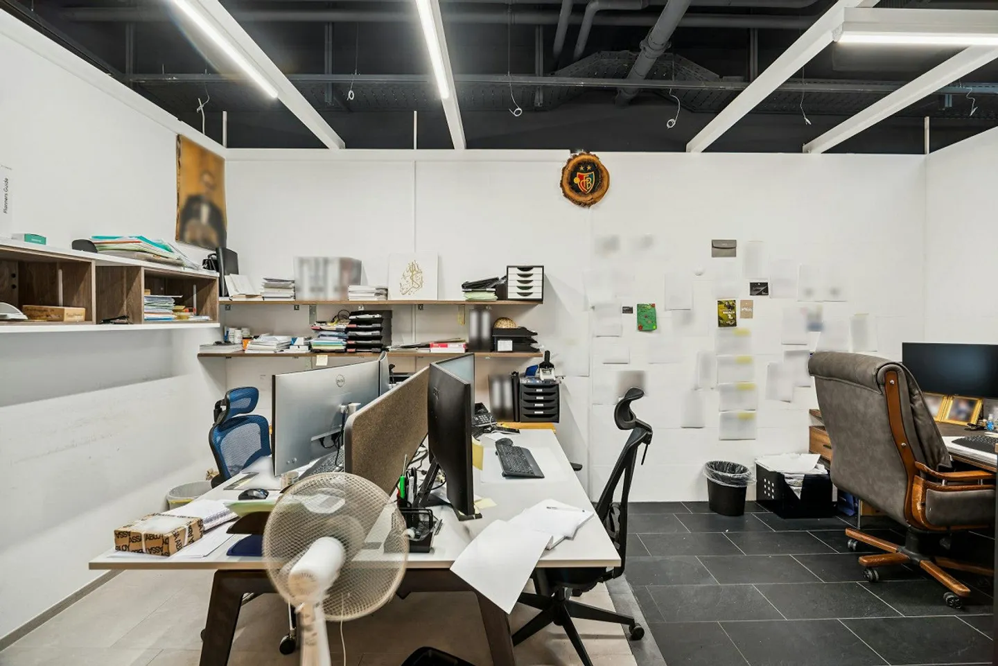 Spazio commerciale spazioso con opzioni di utilizzo versatili - Foto 5 di 9