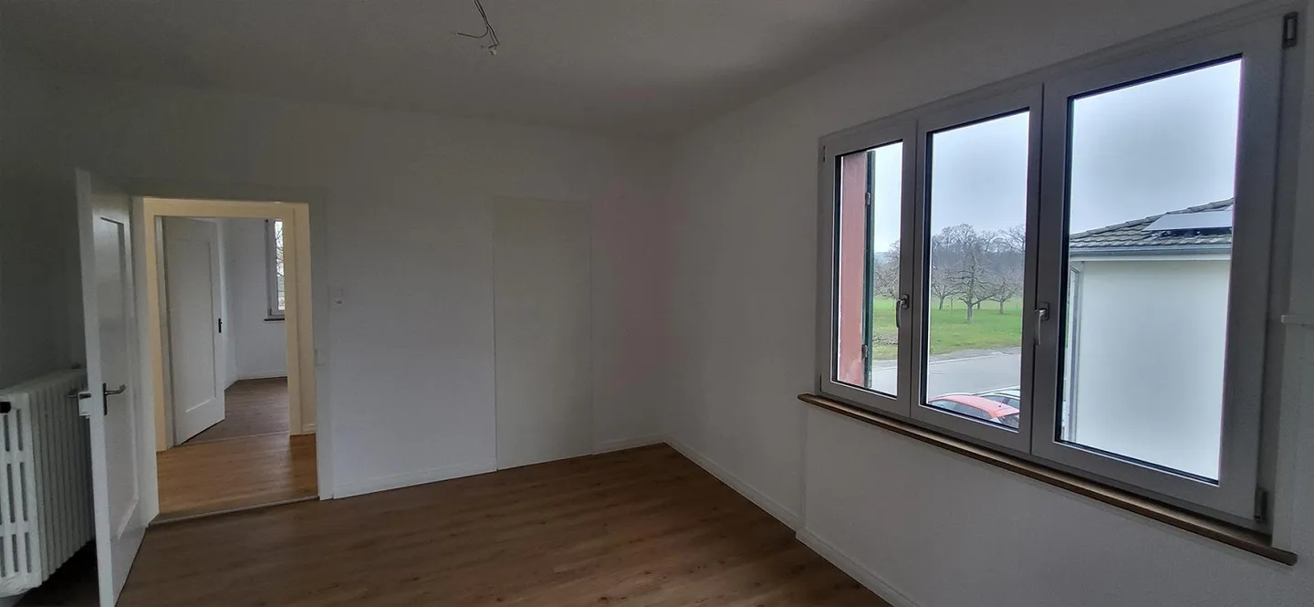 Charmante appartement ancien récemment rénové avec balcon et coin salon dans le jardin - Photo 5 sur 14