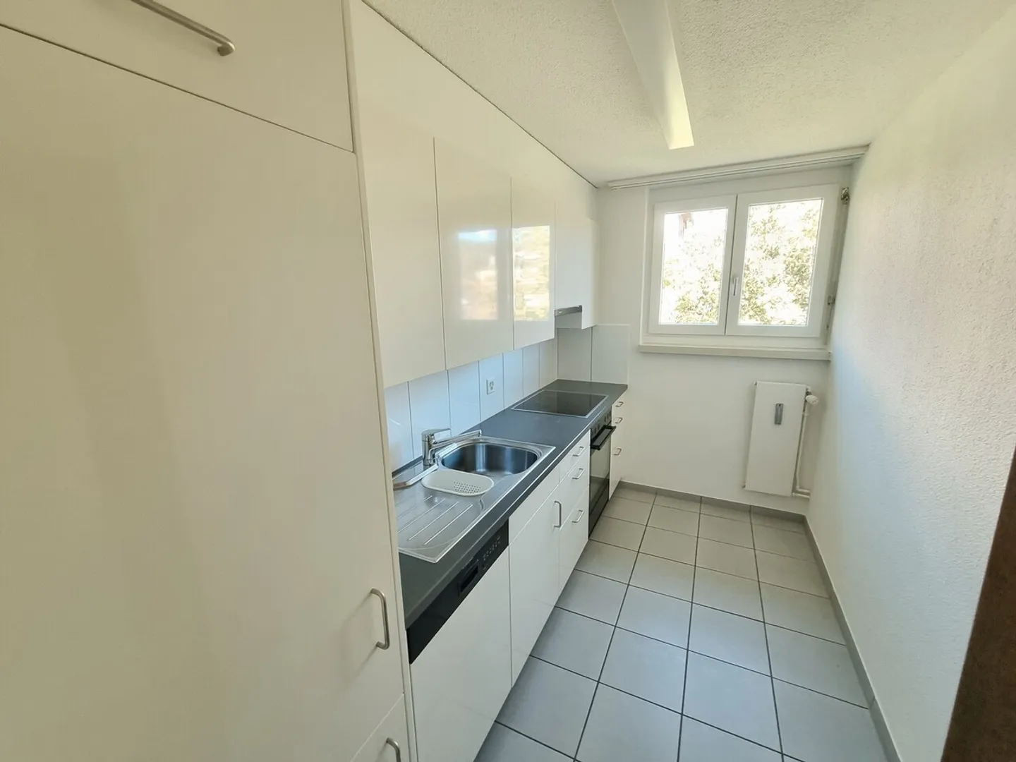 Belle appartement de 4 pièces dans la verdure - Photo 1 sur 8