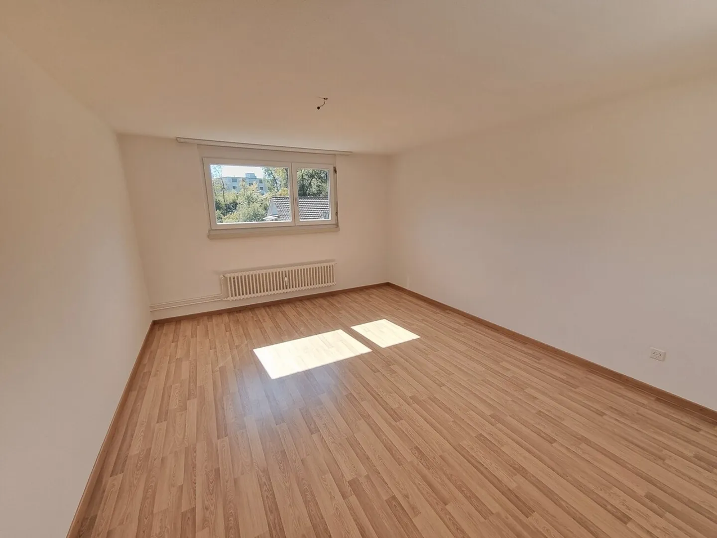 Belle appartement de 4 pièces dans la verdure - Photo 6 sur 8