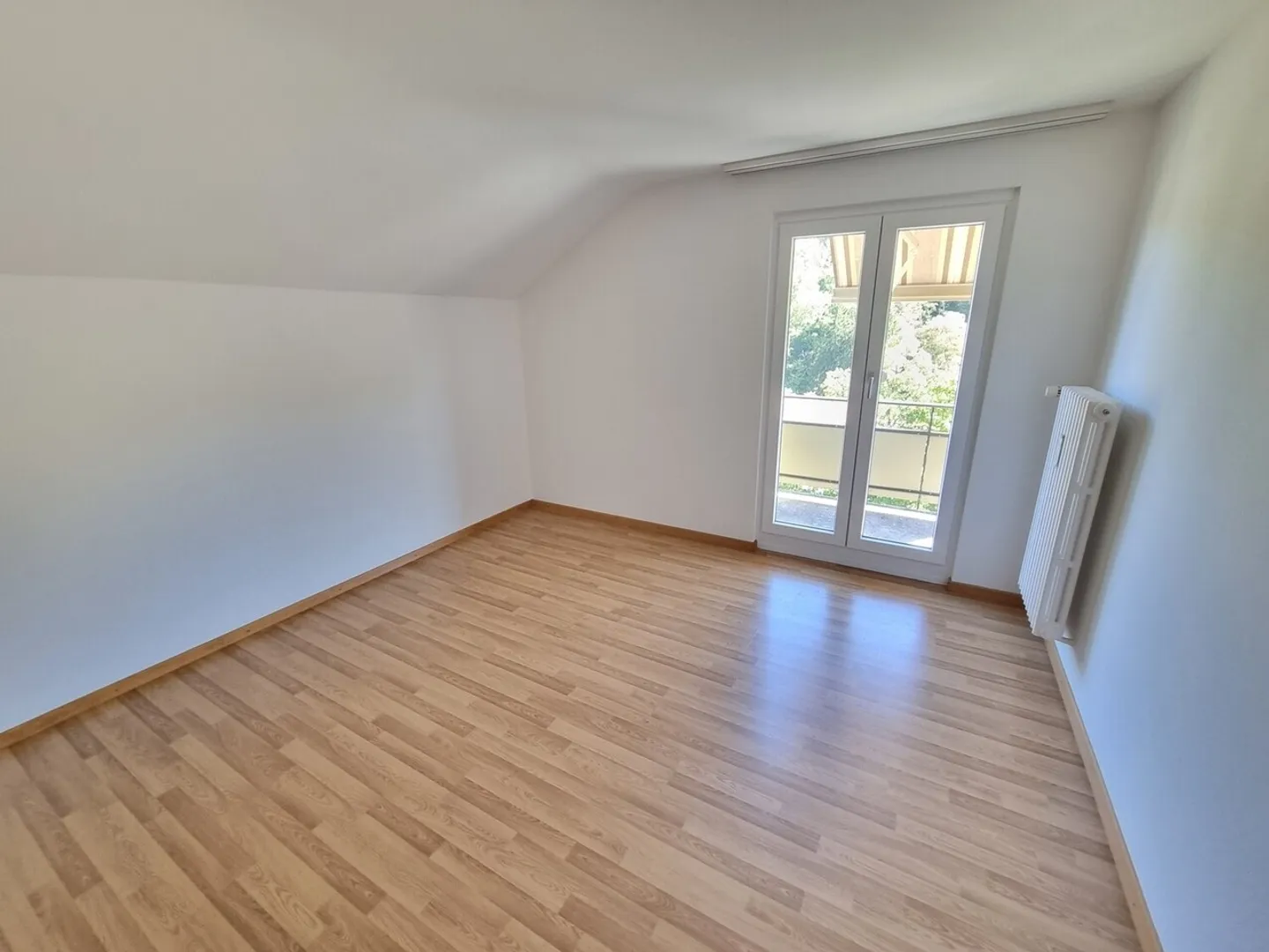 Belle appartement de 4 pièces dans la verdure - Photo 7 sur 8