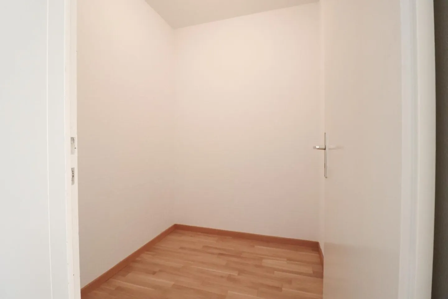 Appartamento attico attraente di 2,5 stanze - Foto 9 di 11