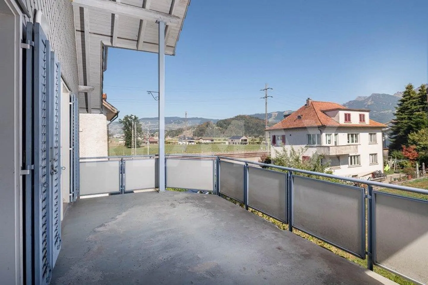 Zwei Mehrfamilienhäuser mit je drei Wohnungen in Reichenburg SZ zu ... - Foto 7 di 13