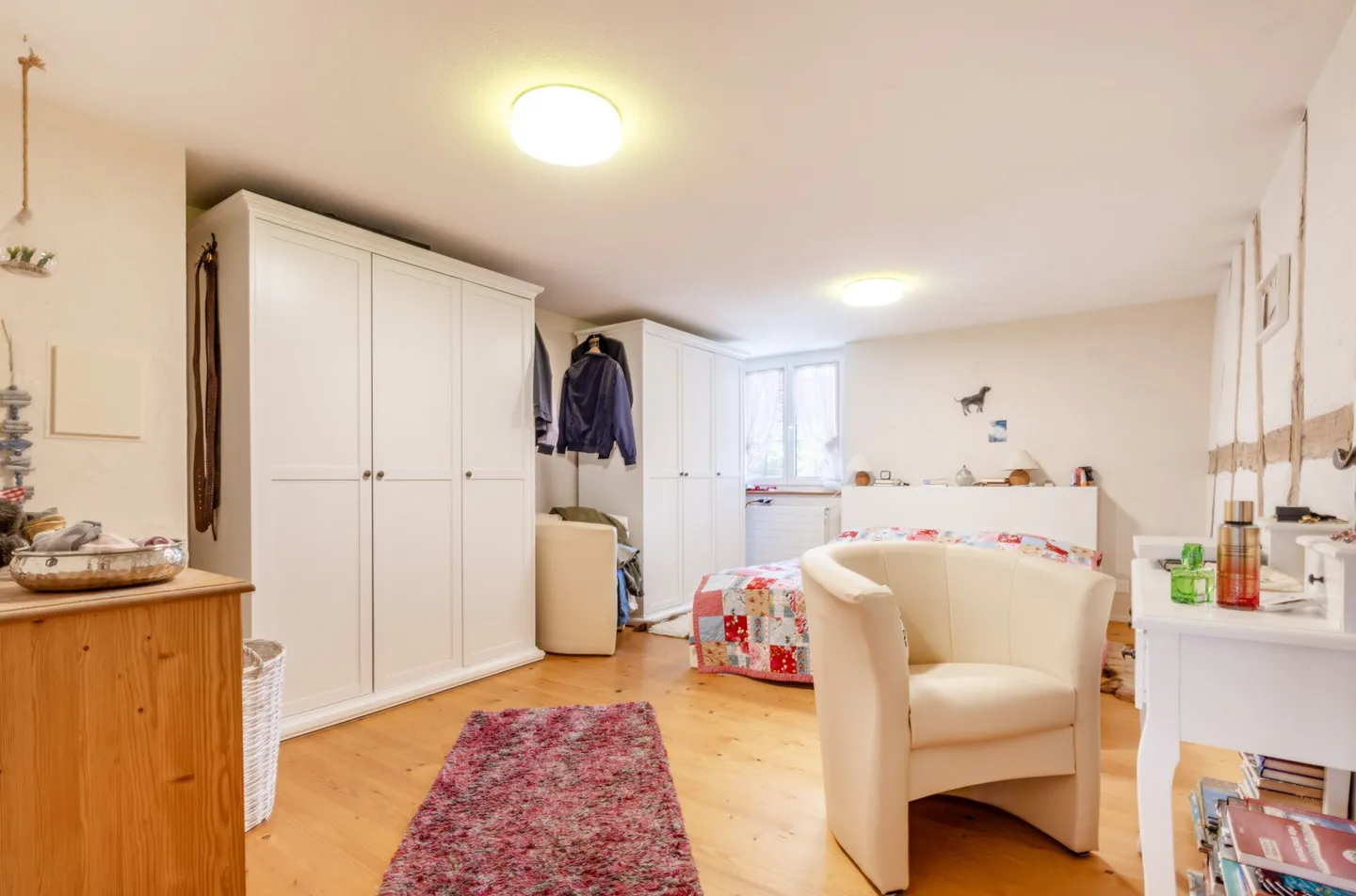 Historisches 9.5-Zimmer-Bauernhaus - stilvoll saniert, einzigartig im Charakter - Photo 7 of 32