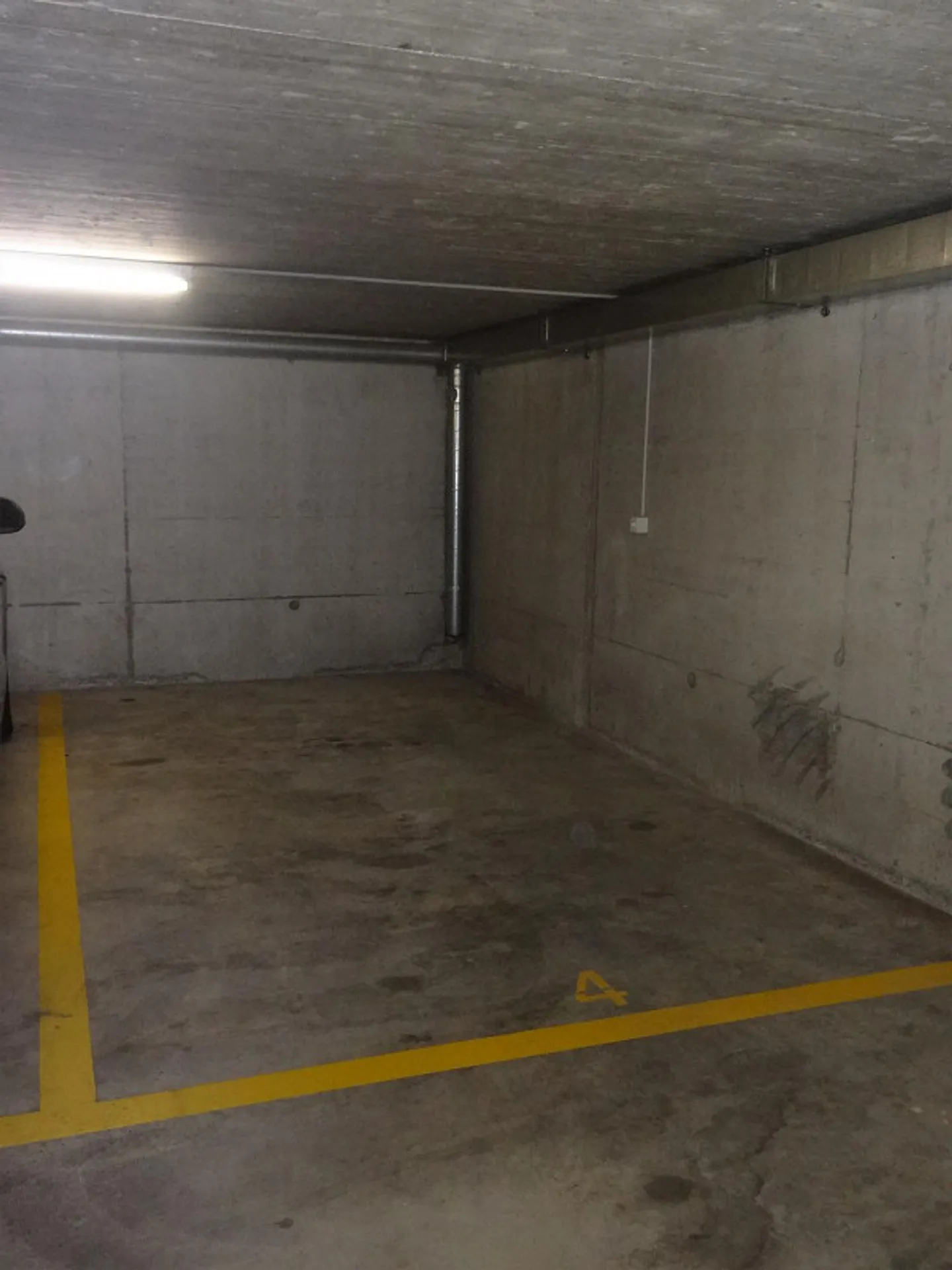 Places de stationnement à louer - Photo 3 sur 5