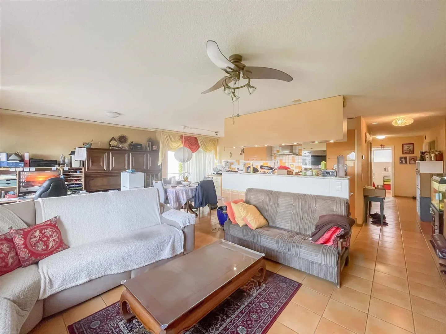 Bel appartement familial de 4,5 pièces avec balcons au centre de Prilly - Photo 4 sur 8