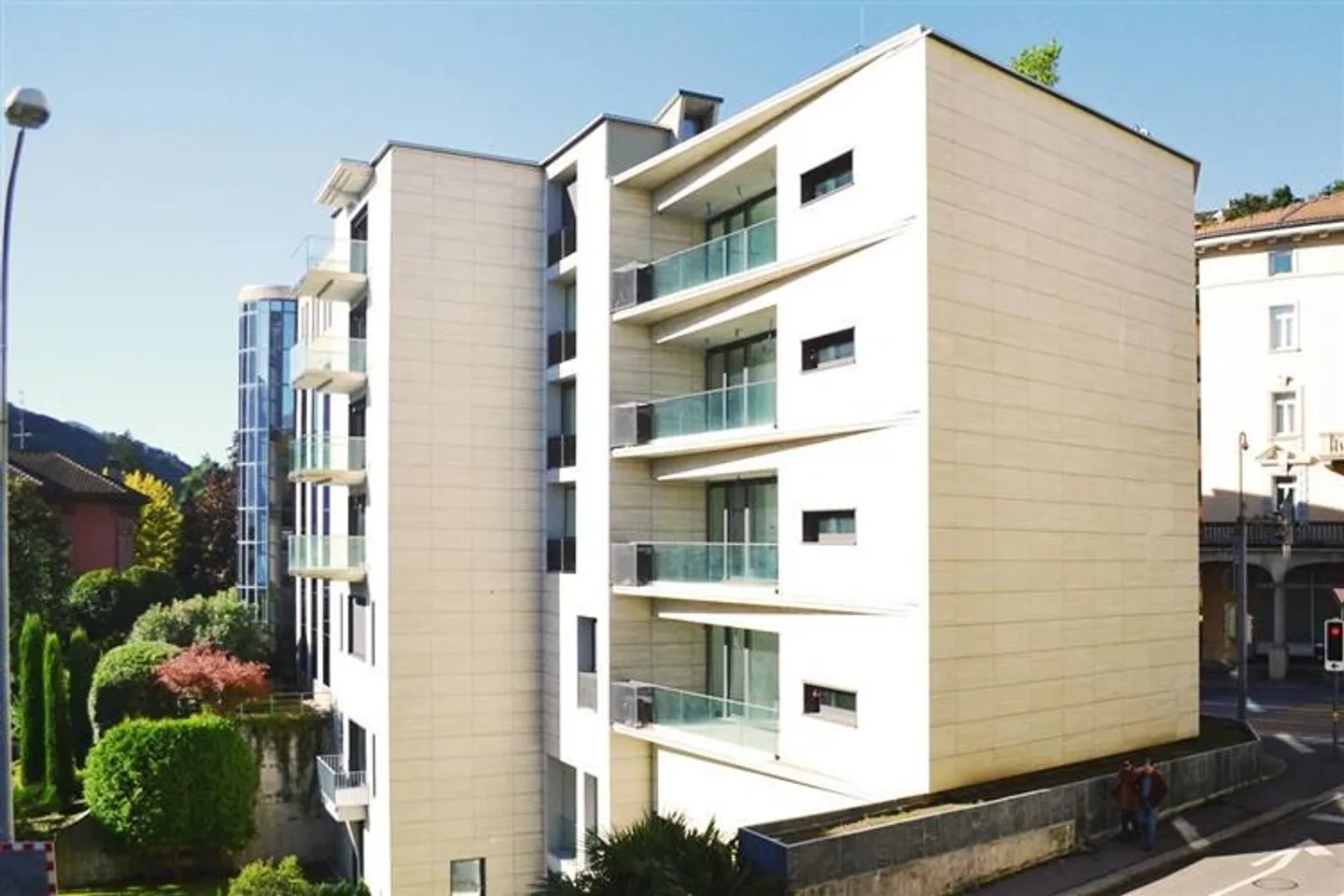 «2 Renditeobjekt, Zu verkaufen 2 Einkommensgebäude in Bellinzona; stabile a reddito; income property» - Foto 1 di 1