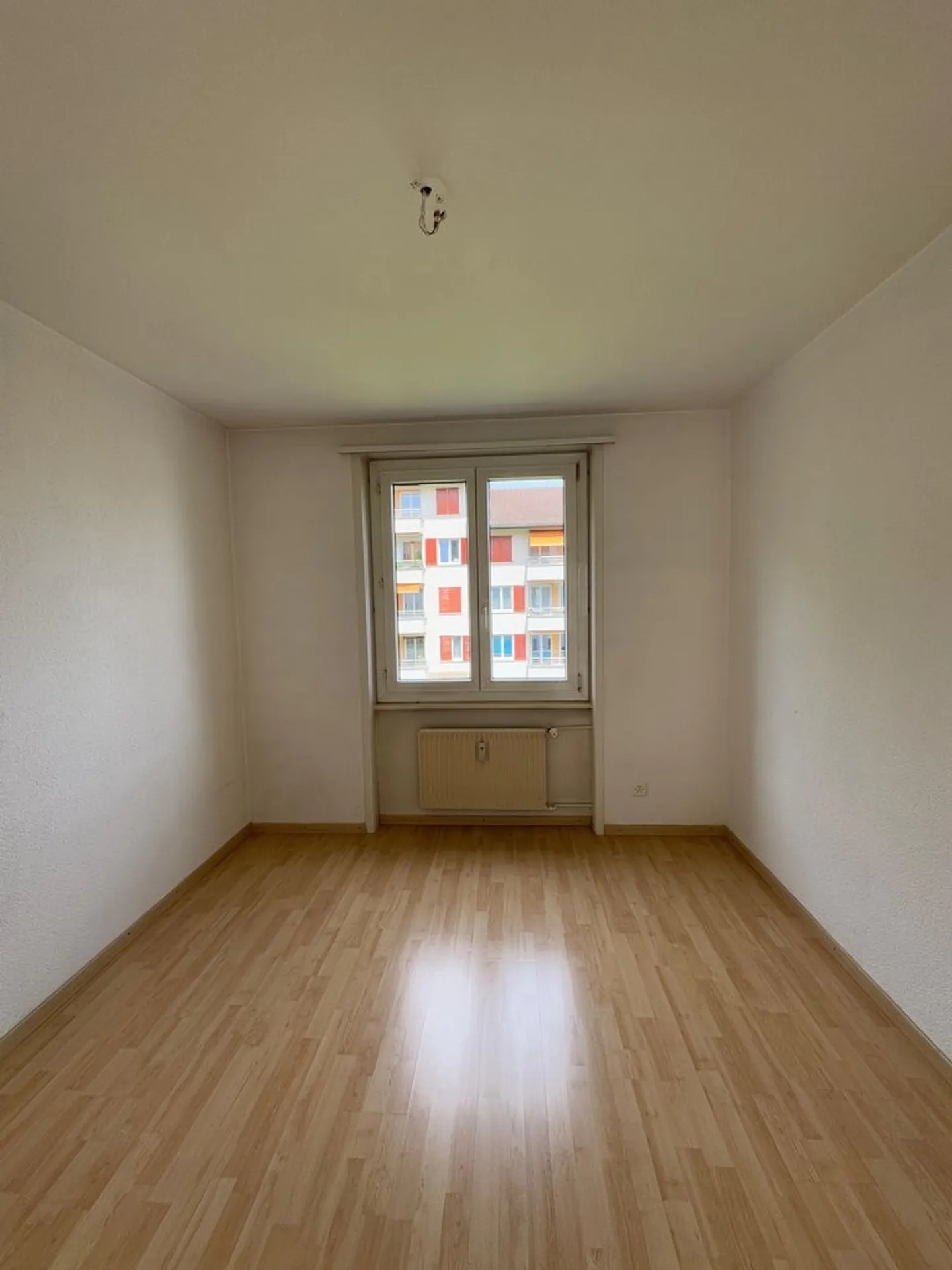 Appartement 3.5 pièces - Foto 6 von 7