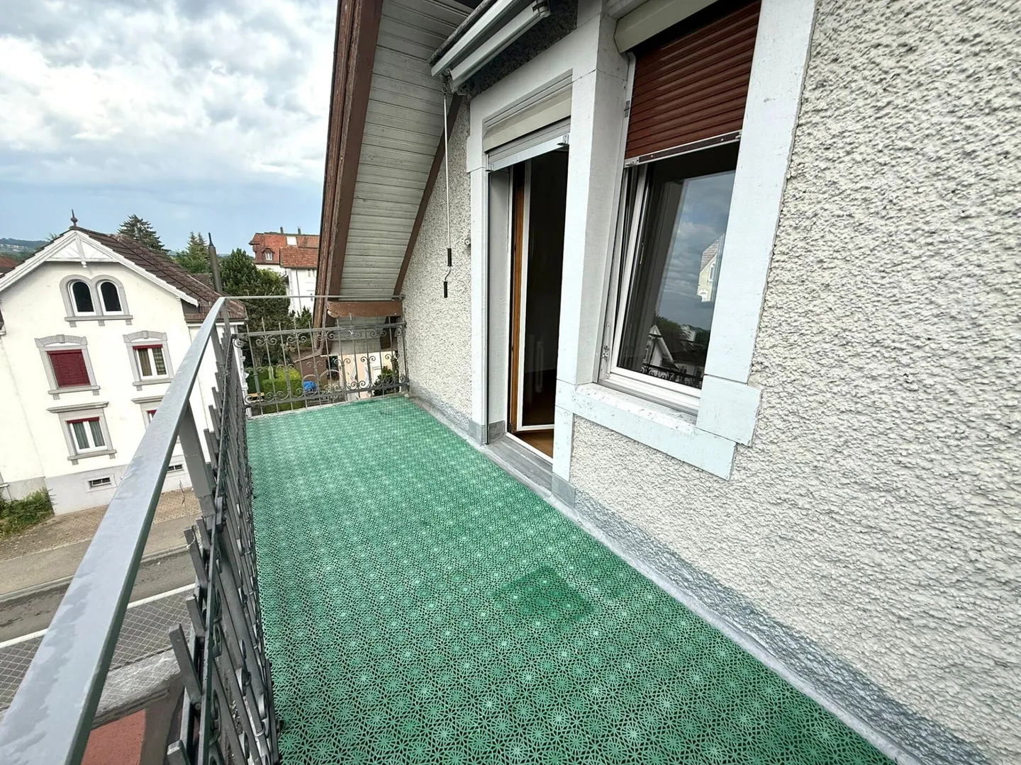 Ampio appartamento mansardato di 3,5 locali in una casa di 3 famiglie - Foto 11 di 11