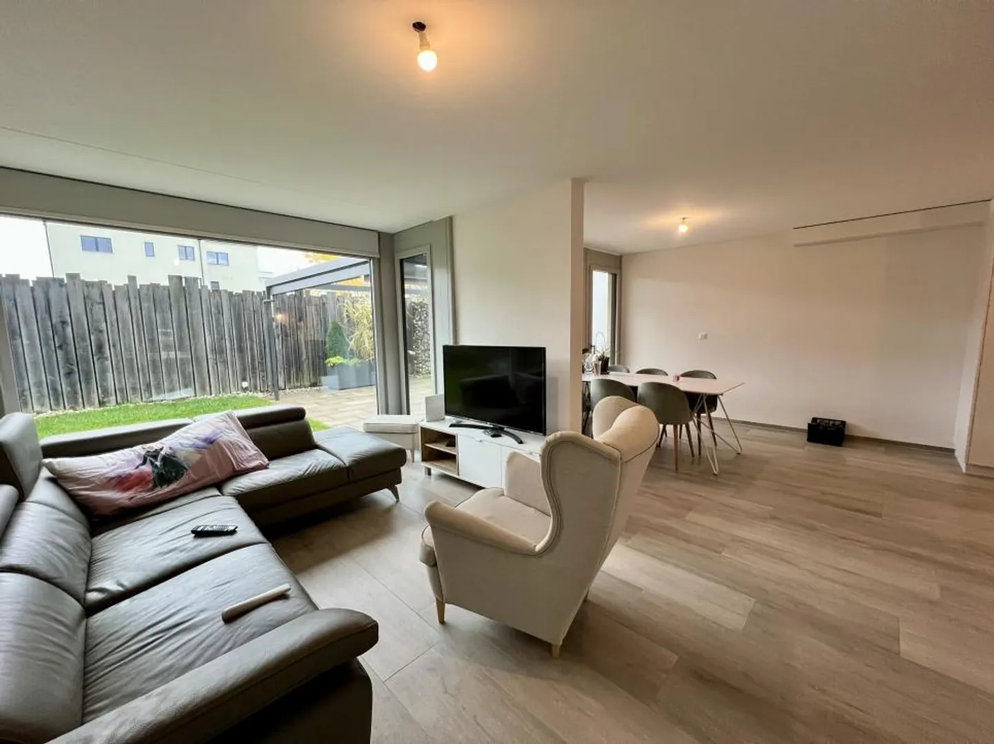 Bell'appartamento di 3.5 stanze al piano terra - Foto 3 di 13