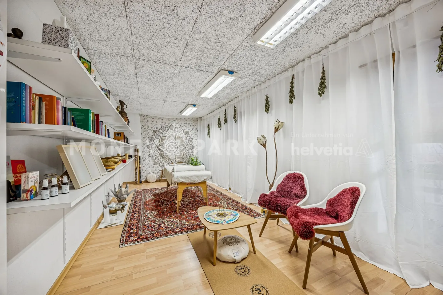 5.5-Room Single-Family House with Integrated Business Section - Photo 7 of 15