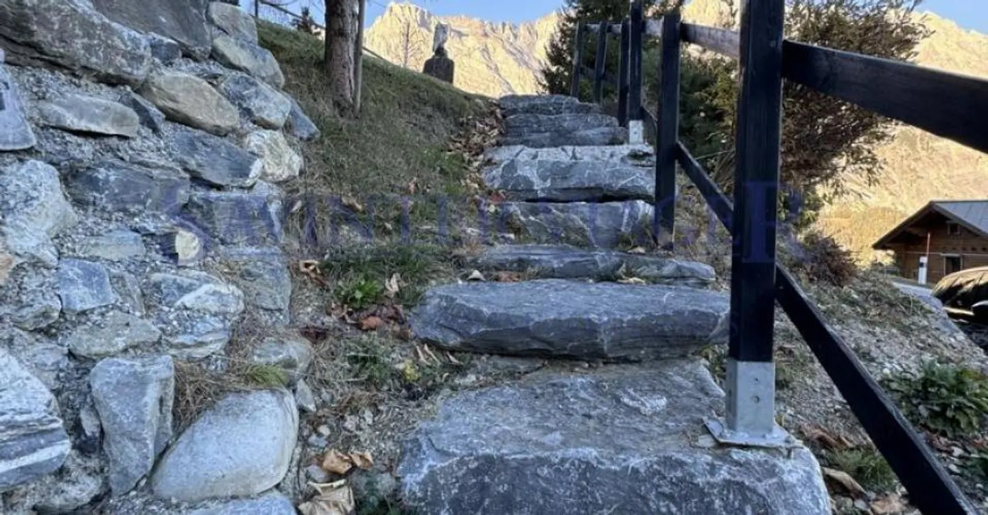 Mayens-de-Chamoson, Authentic Chalet - Photo 9 of 12
