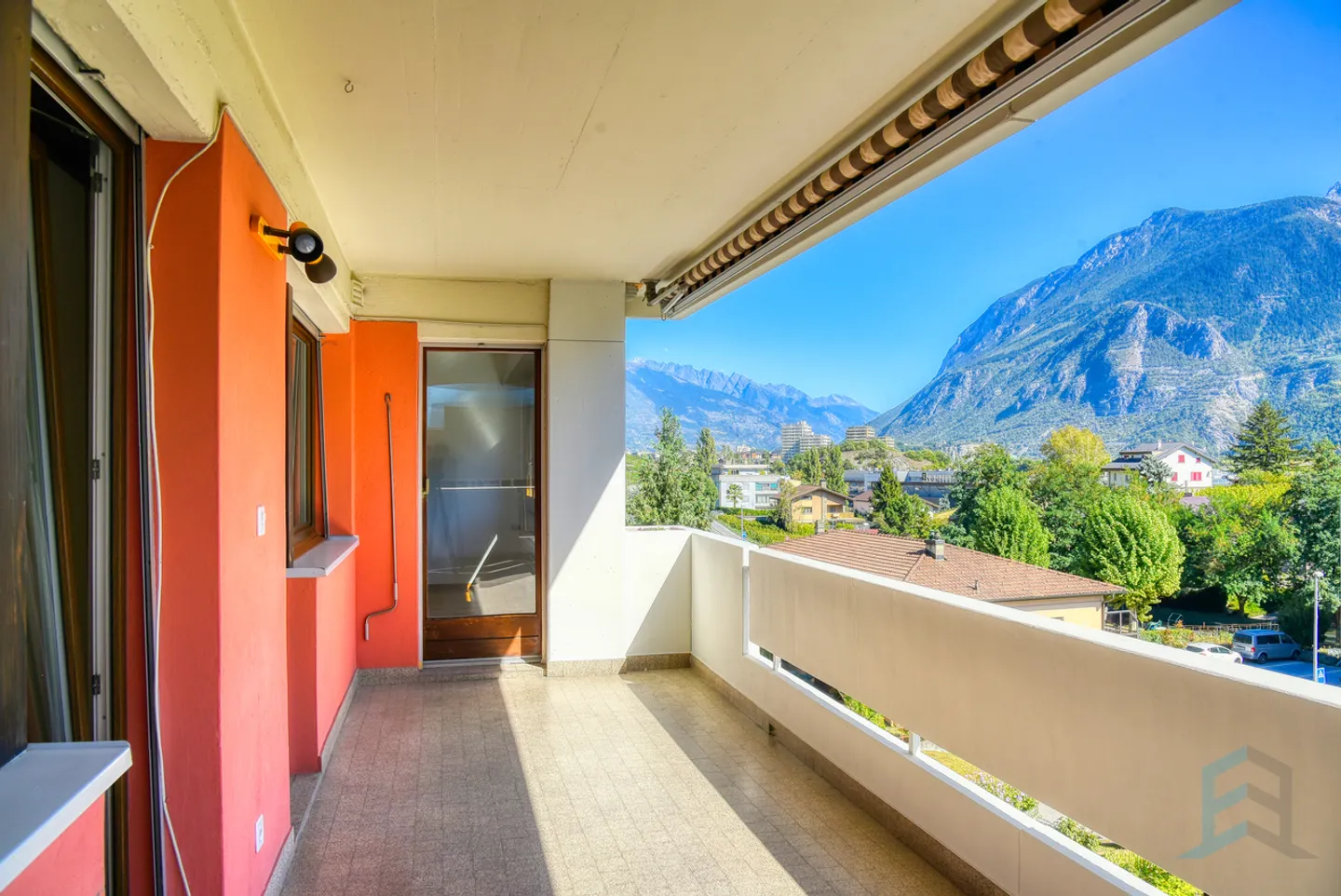 Appartamento ristrutturato con vista - Foto 10 di 14