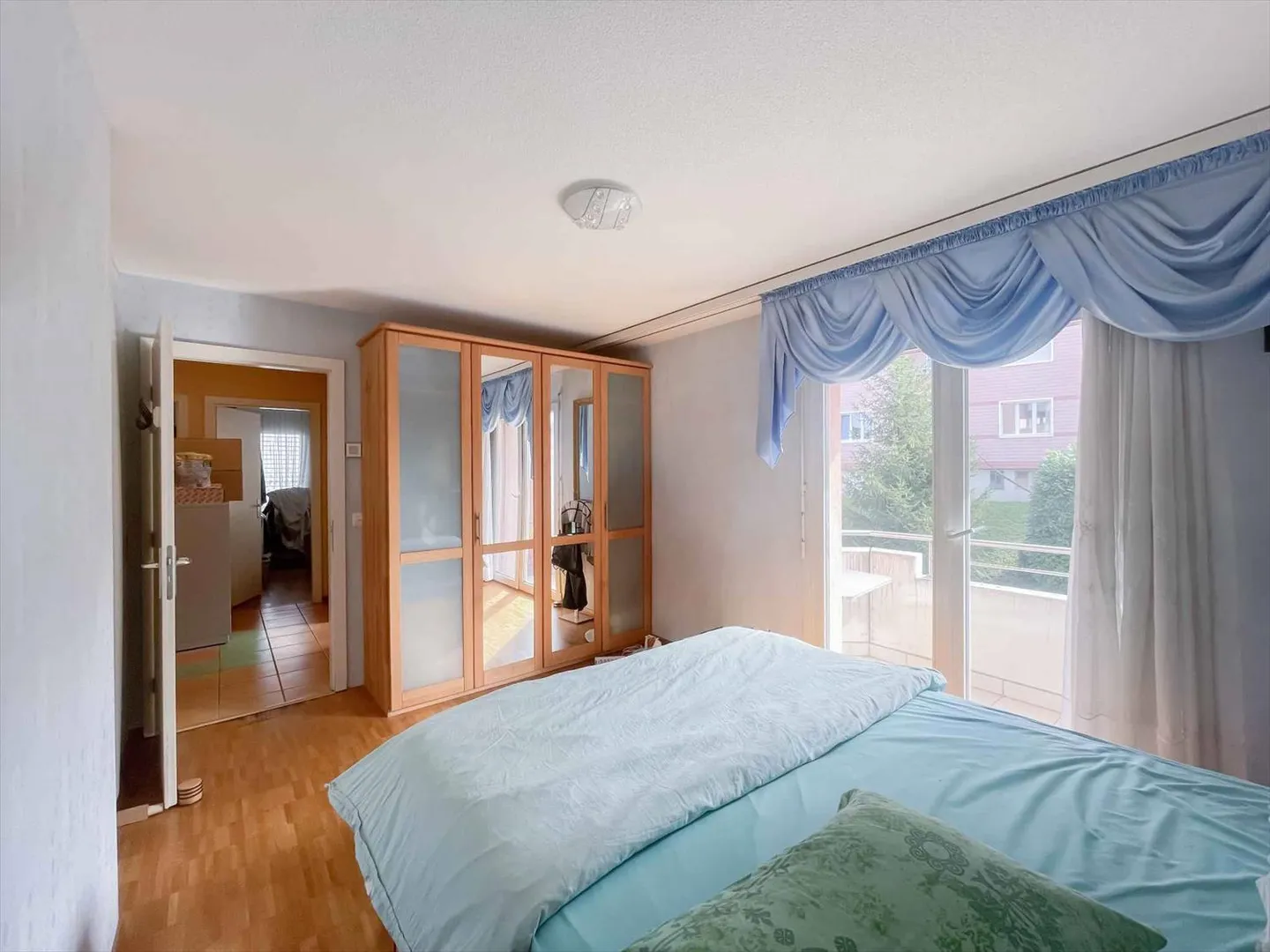 Bel appartement familial de 4,5 pièces avec balcons au centre de Prilly - Photo 6 sur 8