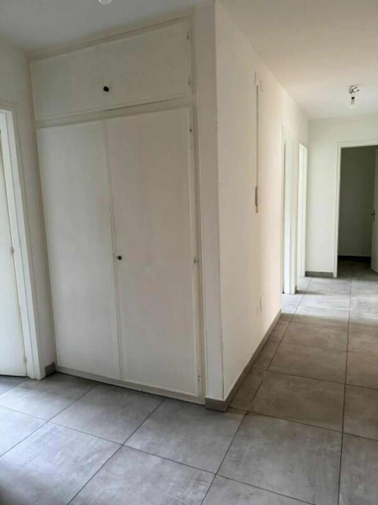 Appartamento spazioso 4.5 locali - Foto 3 di 10