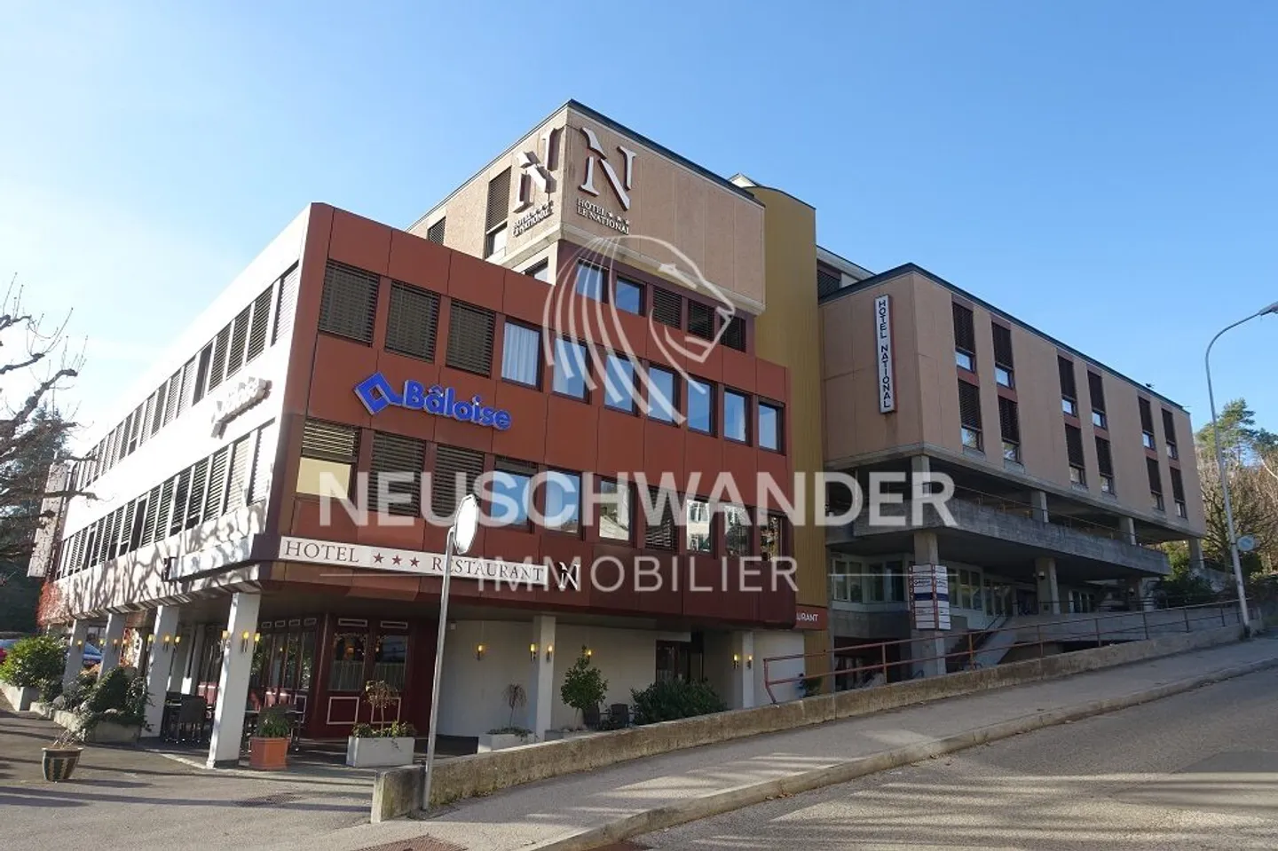 Edificio ad uso misto in vendita - Foto 2 di 13