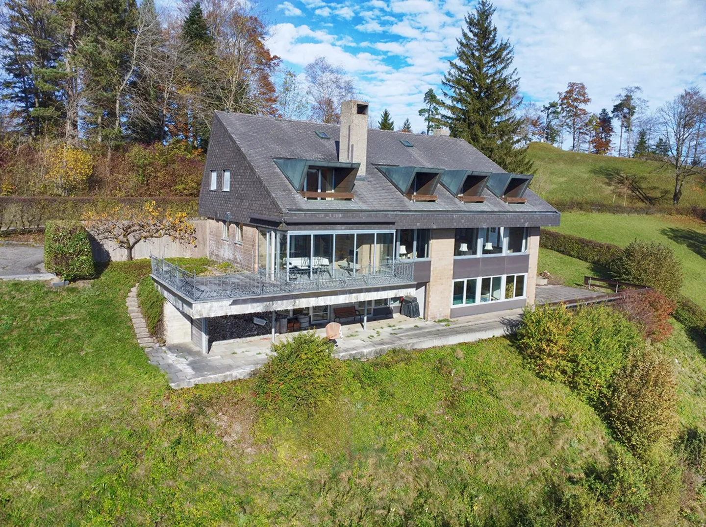 6.5-Room Country Estate with Indoor Pool and Large Property - Photo 1 of 15